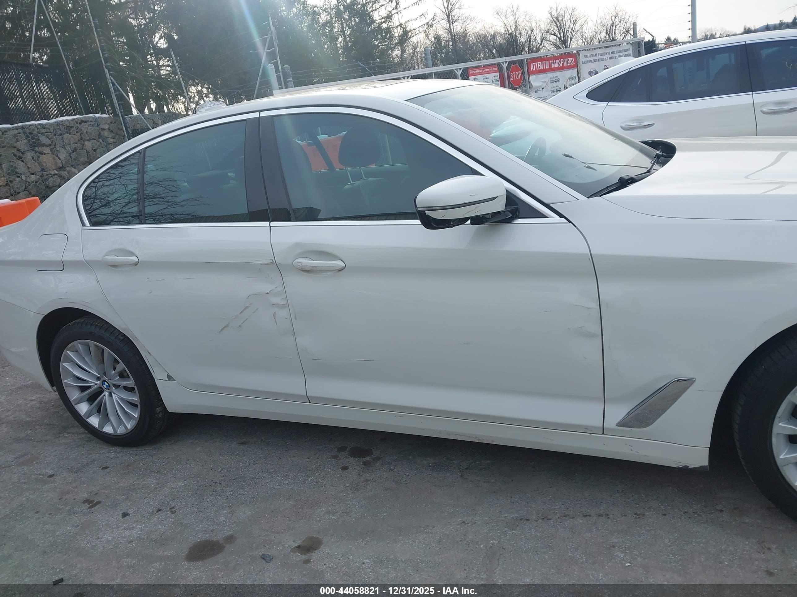 BMW 530I image 6
