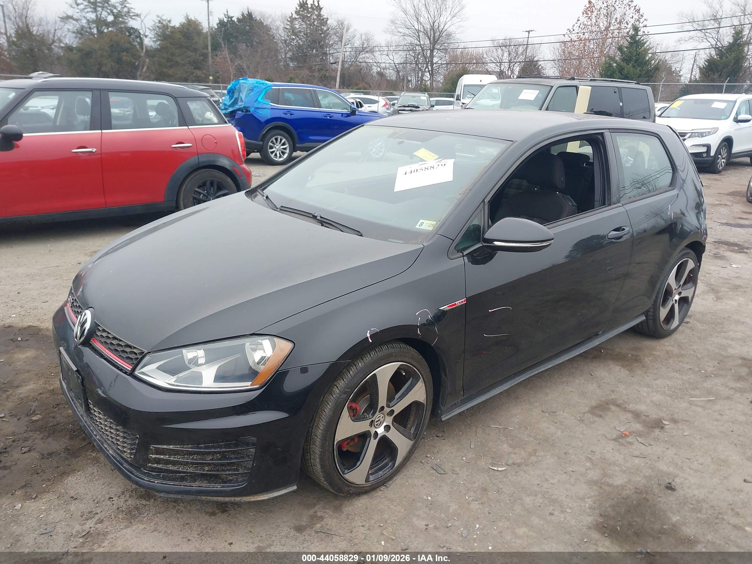 VOLKSWAGEN GOLF image 2