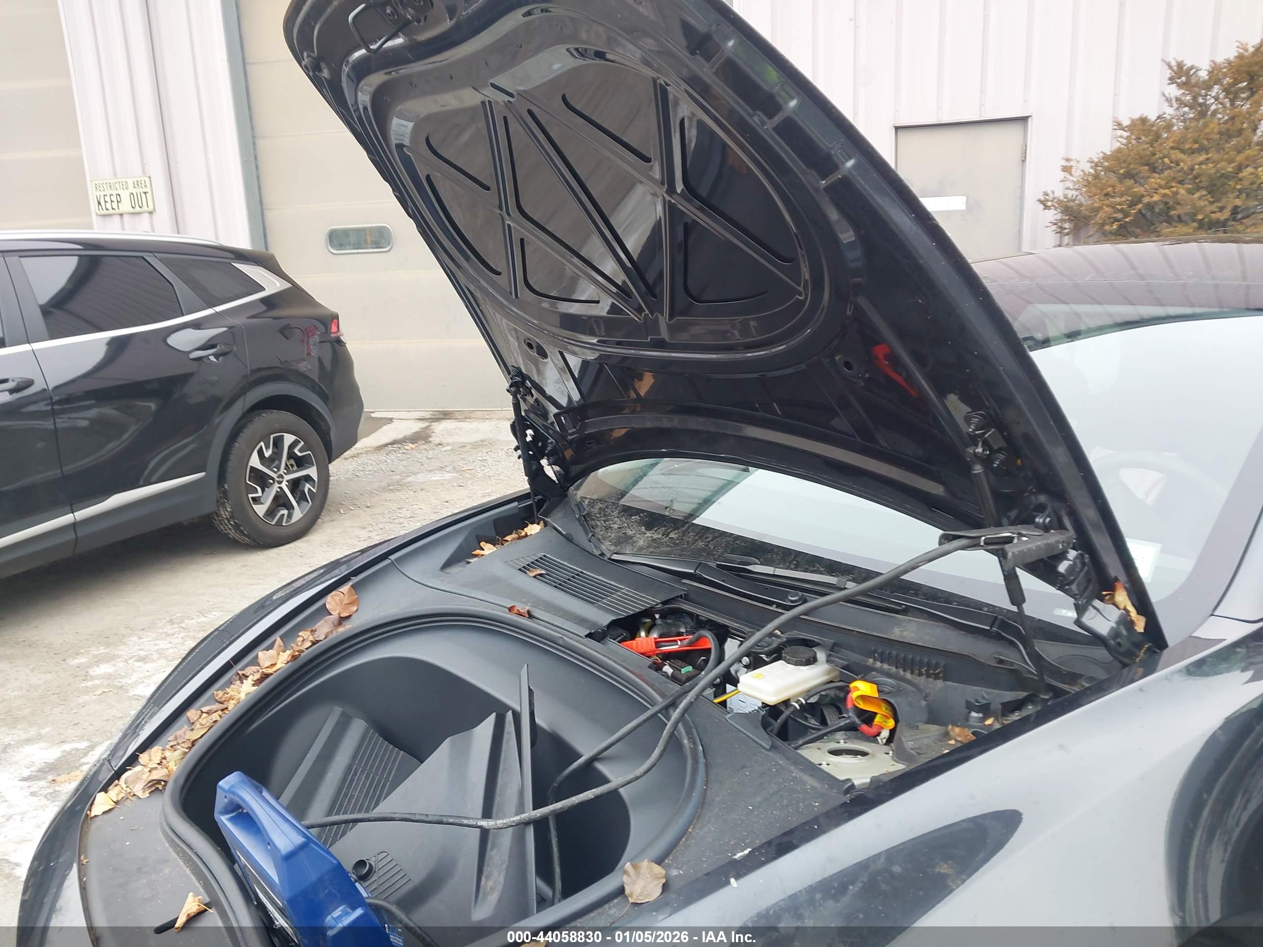 TESLA MODEL image 10