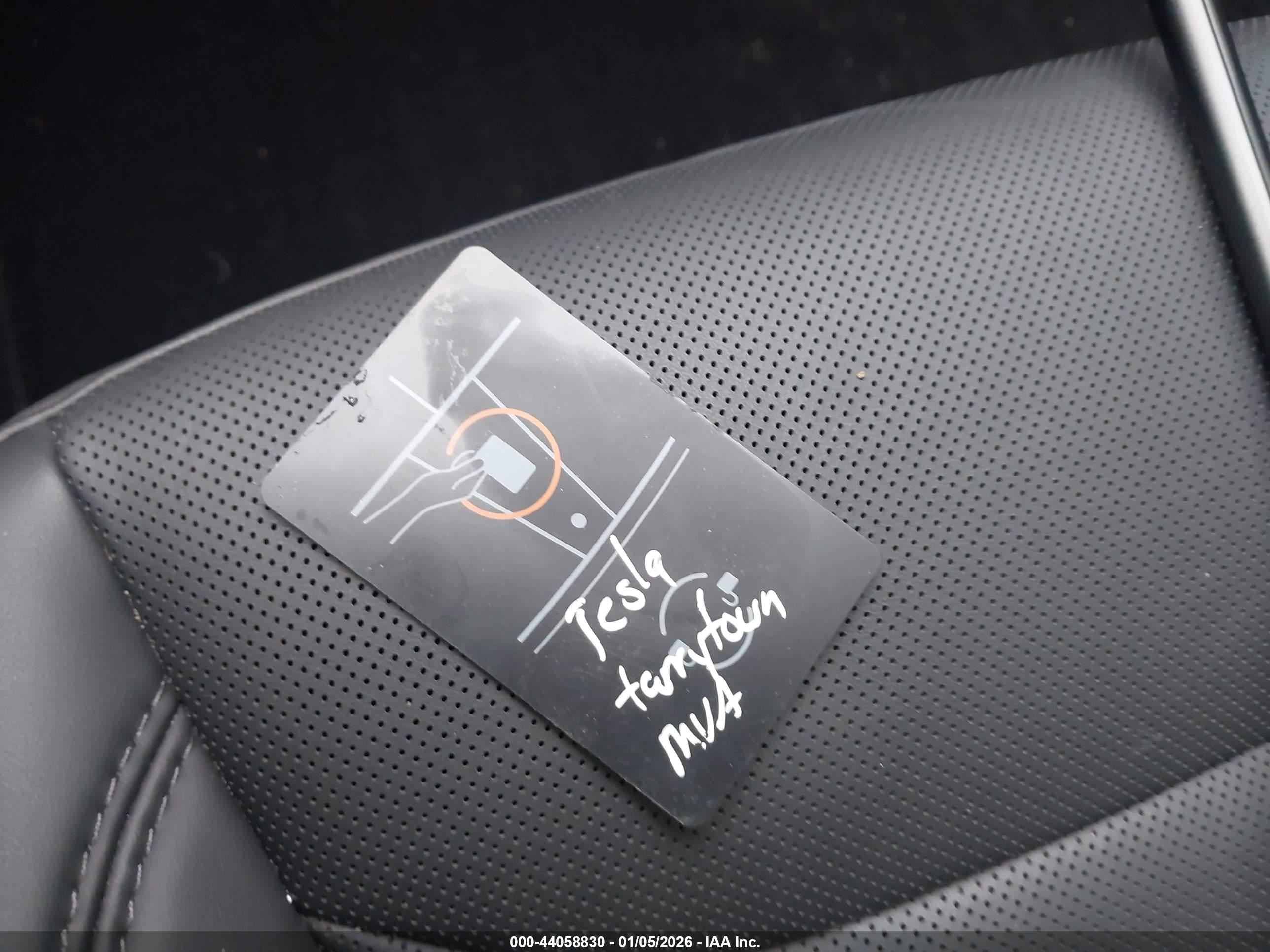 TESLA MODEL image 11