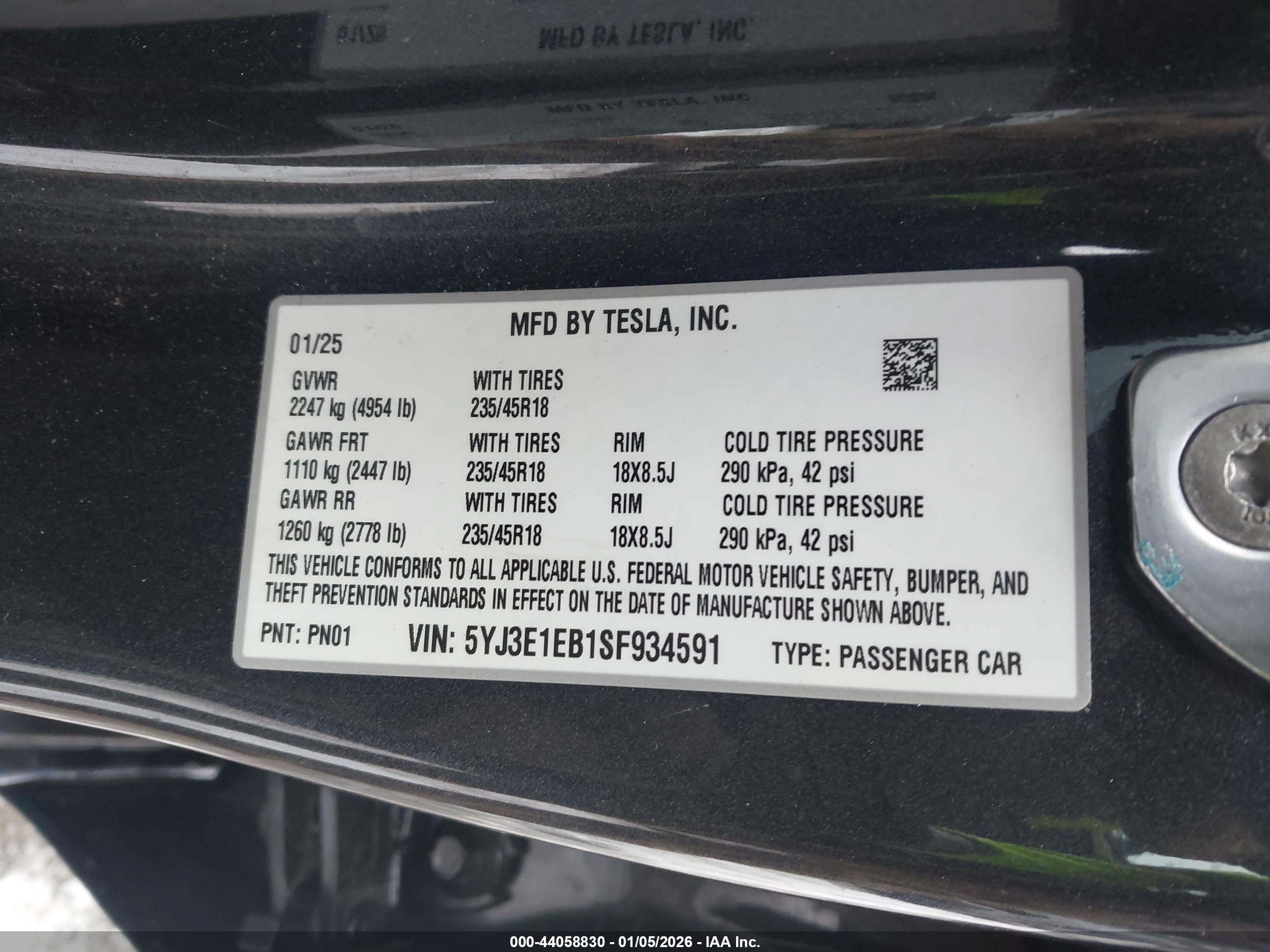 TESLA MODEL image 9
