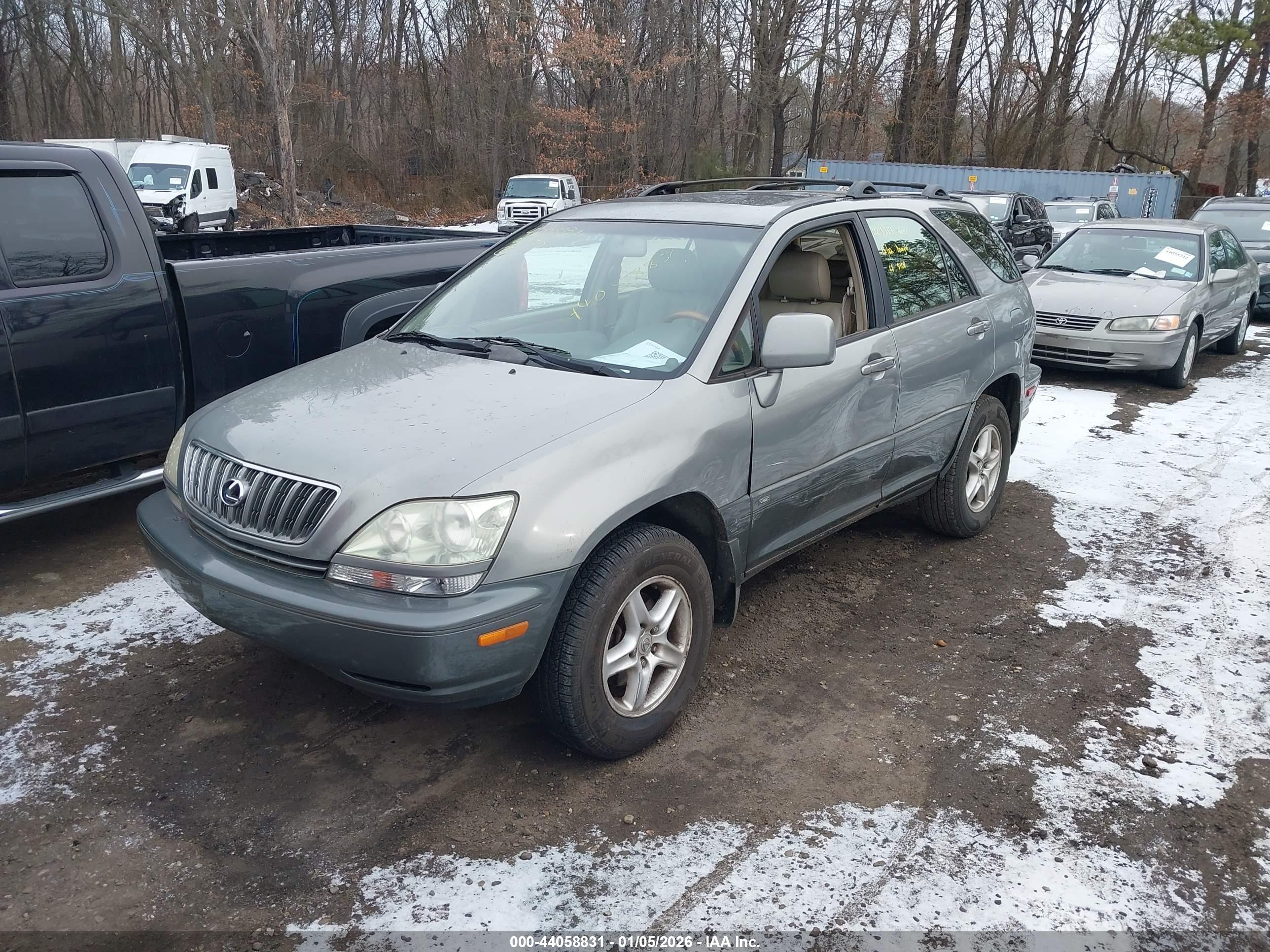 LEXUS RX image 2