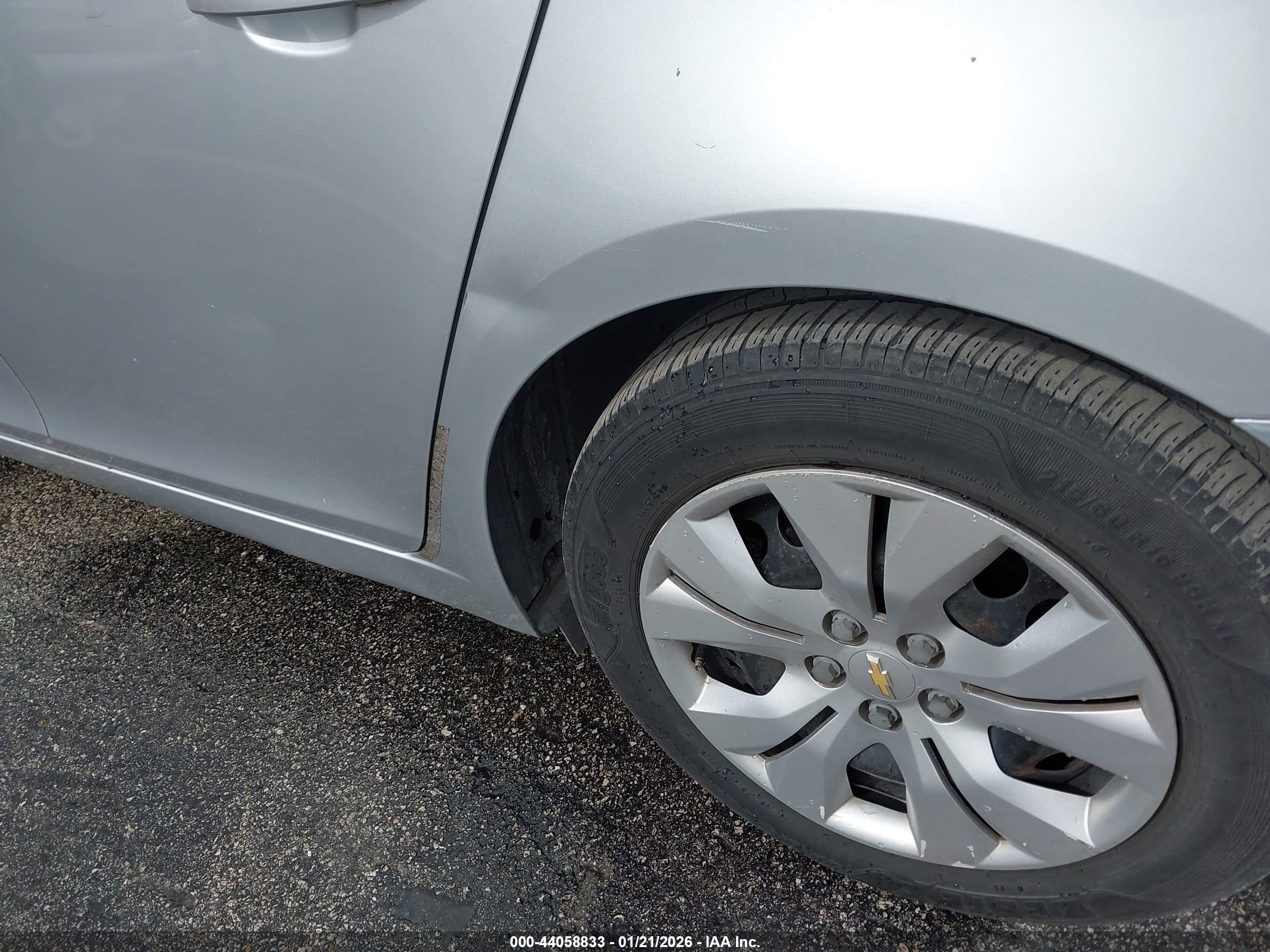 CHEVROLET CRUZE image 6