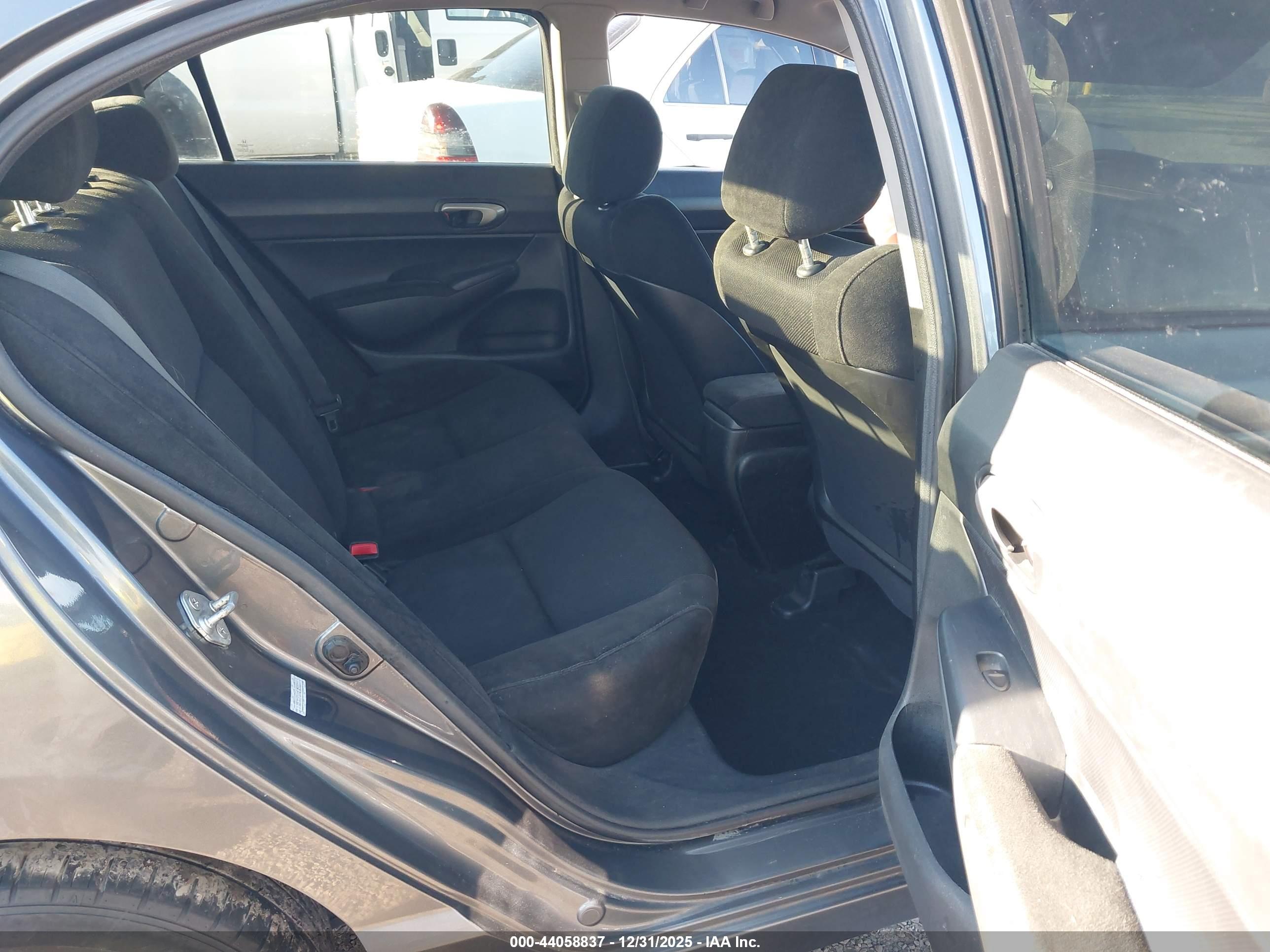 HONDA CIVIC image 8