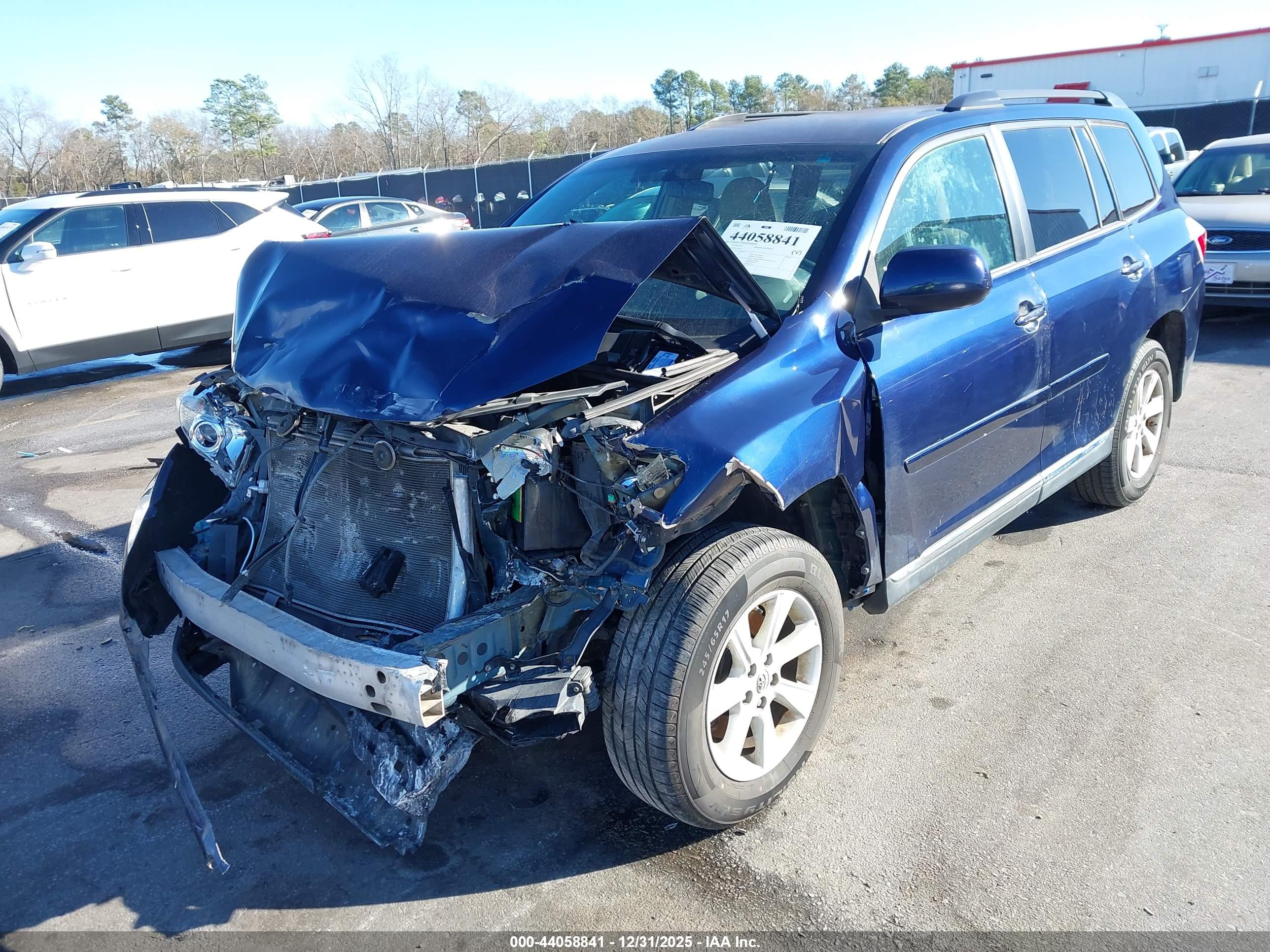 TOYOTA HIGHLANDER image 2