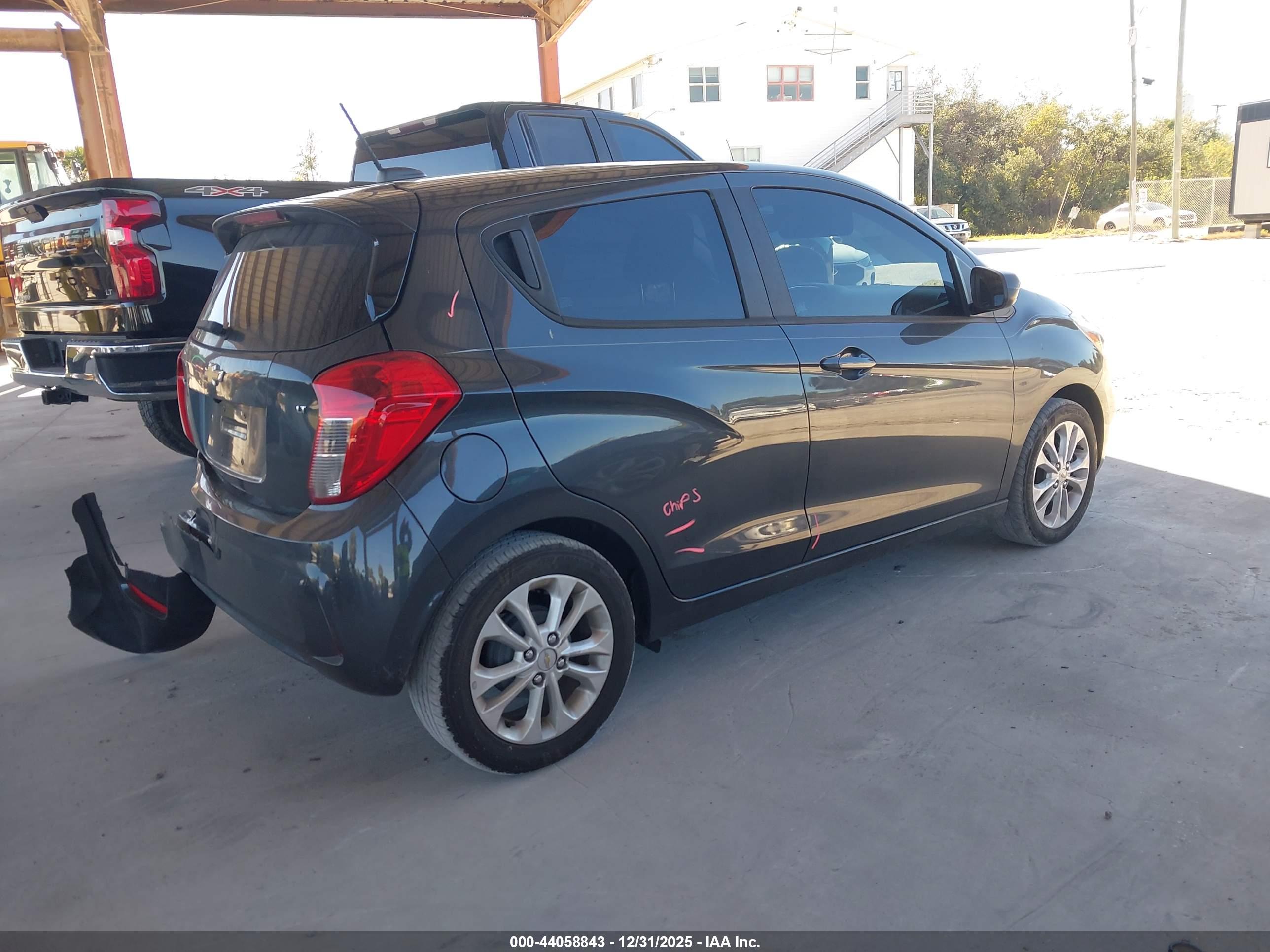 CHEVROLET SPARK image 4