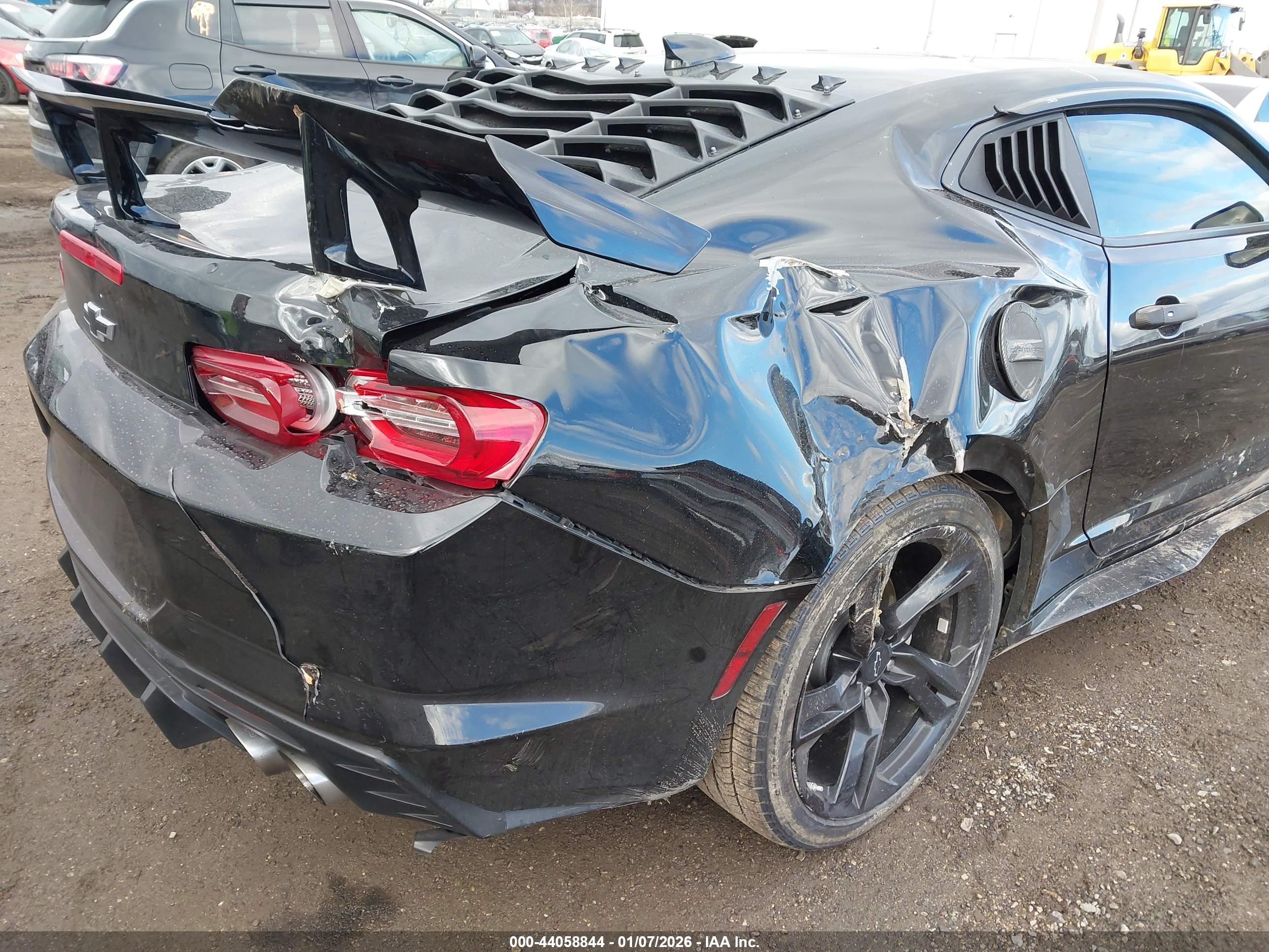 CHEVROLET CAMARO image 6
