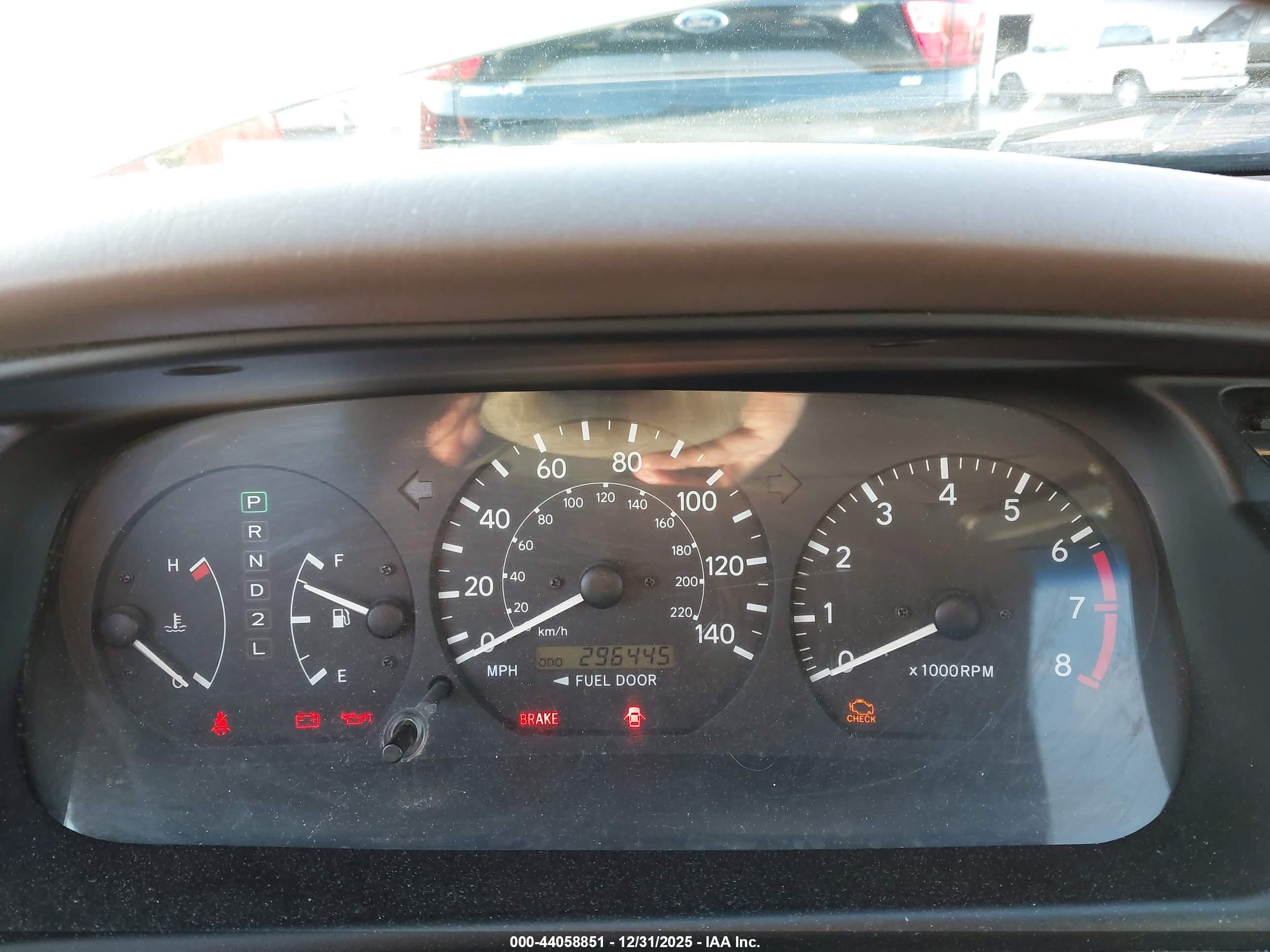 TOYOTA CAMRY image 7