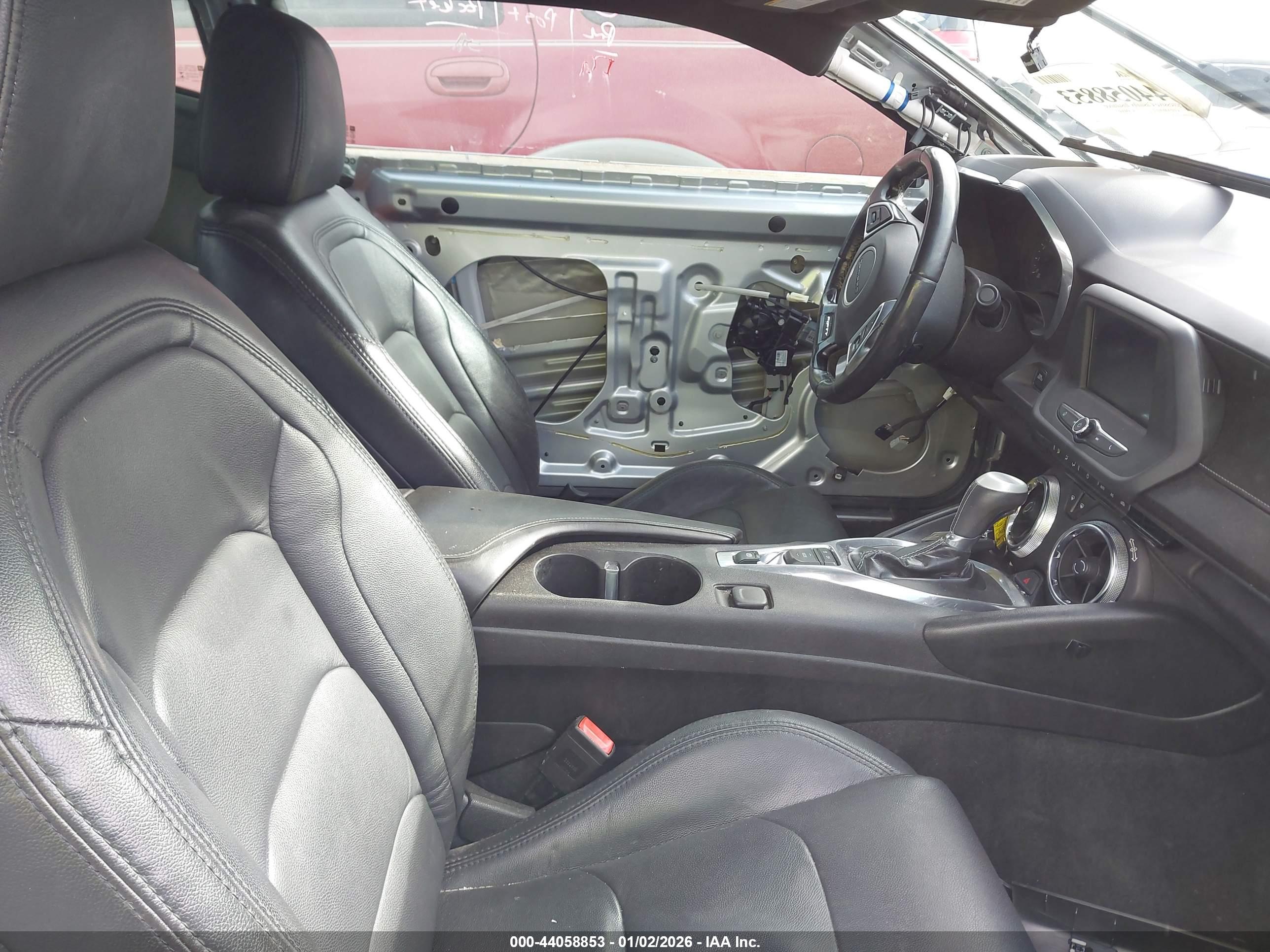 CHEVROLET CAMARO image 5
