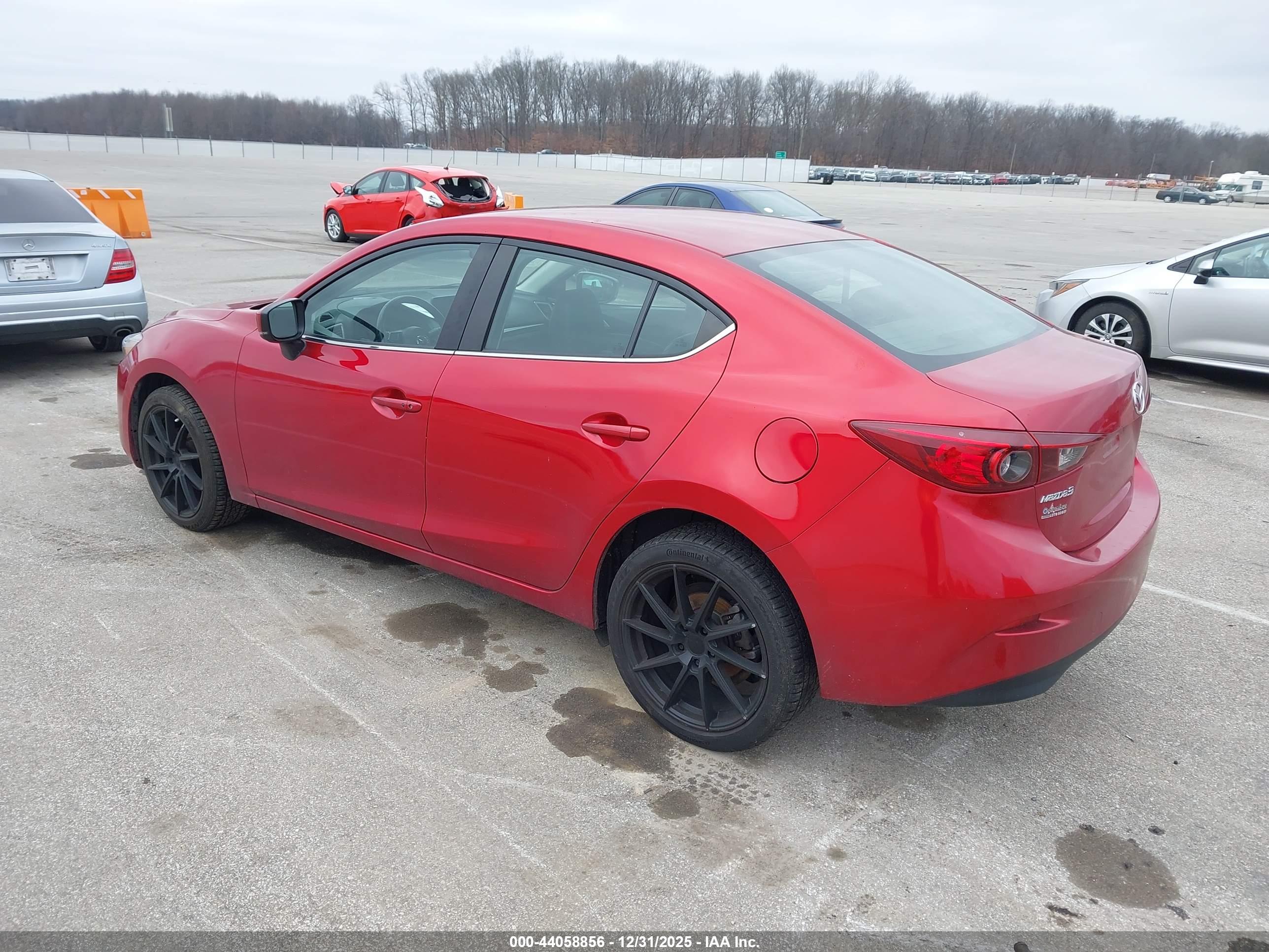 MAZDA MAZDA3 image 3