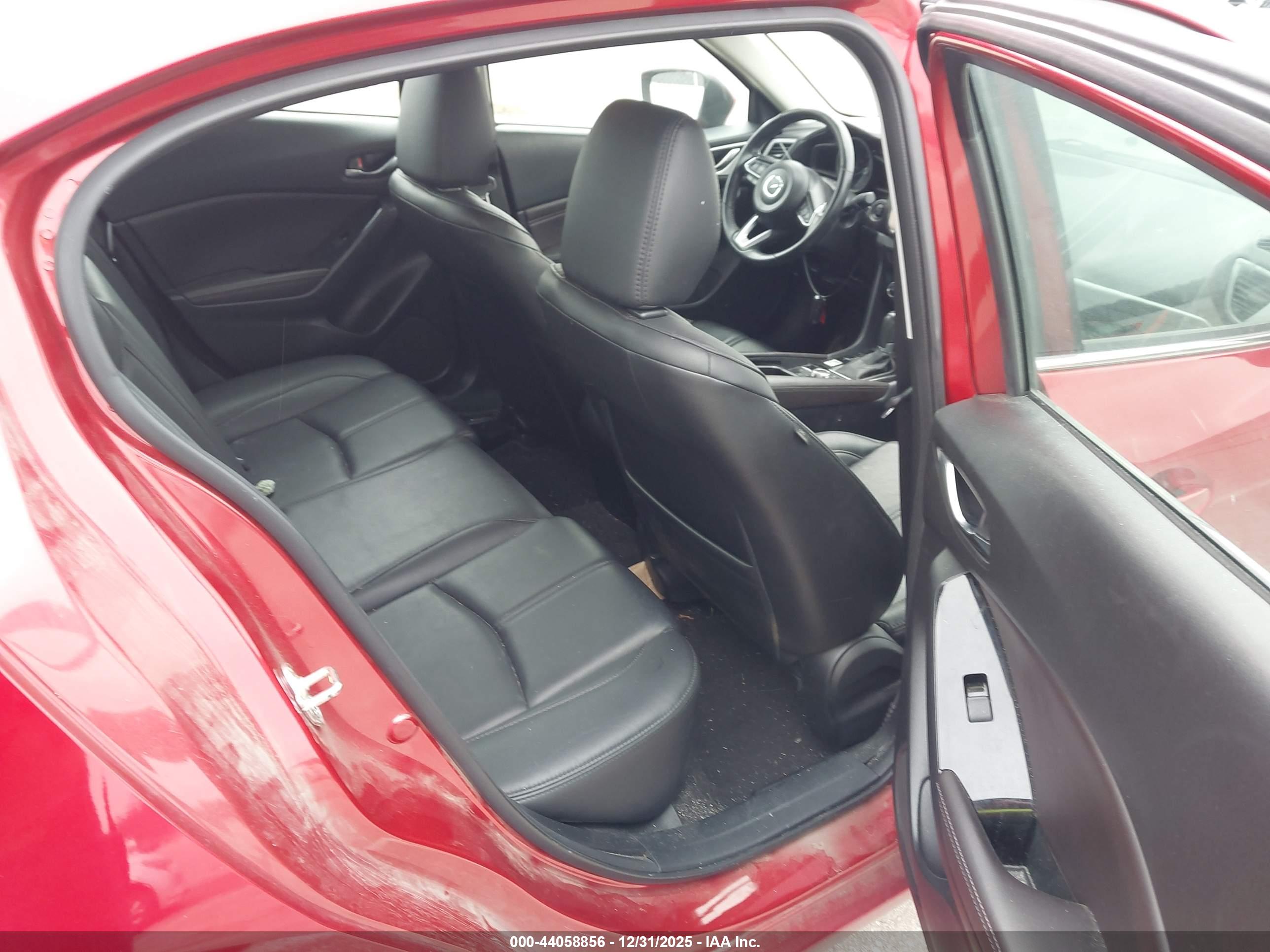 MAZDA MAZDA3 image 8