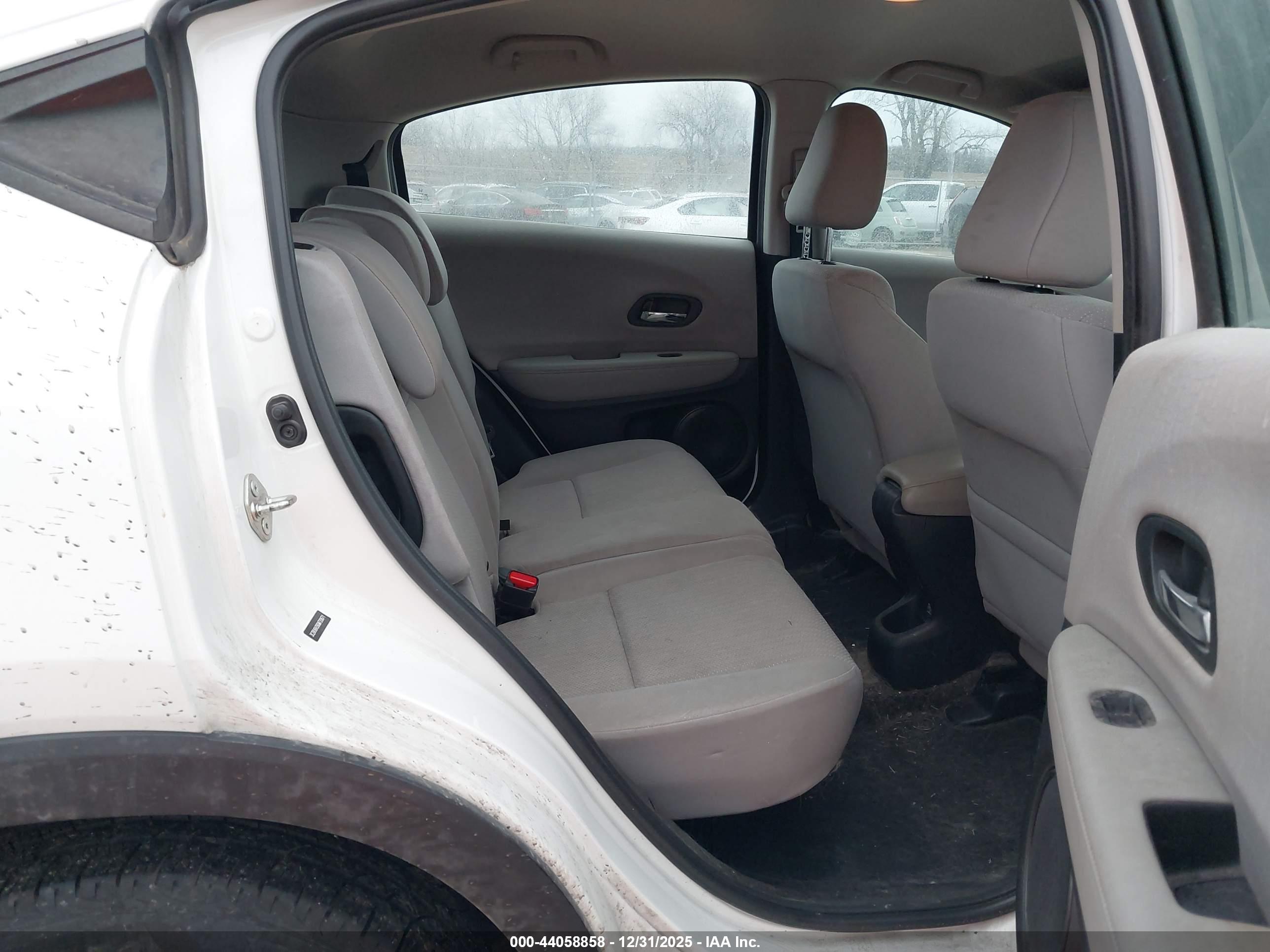 HONDA HR-V image 8