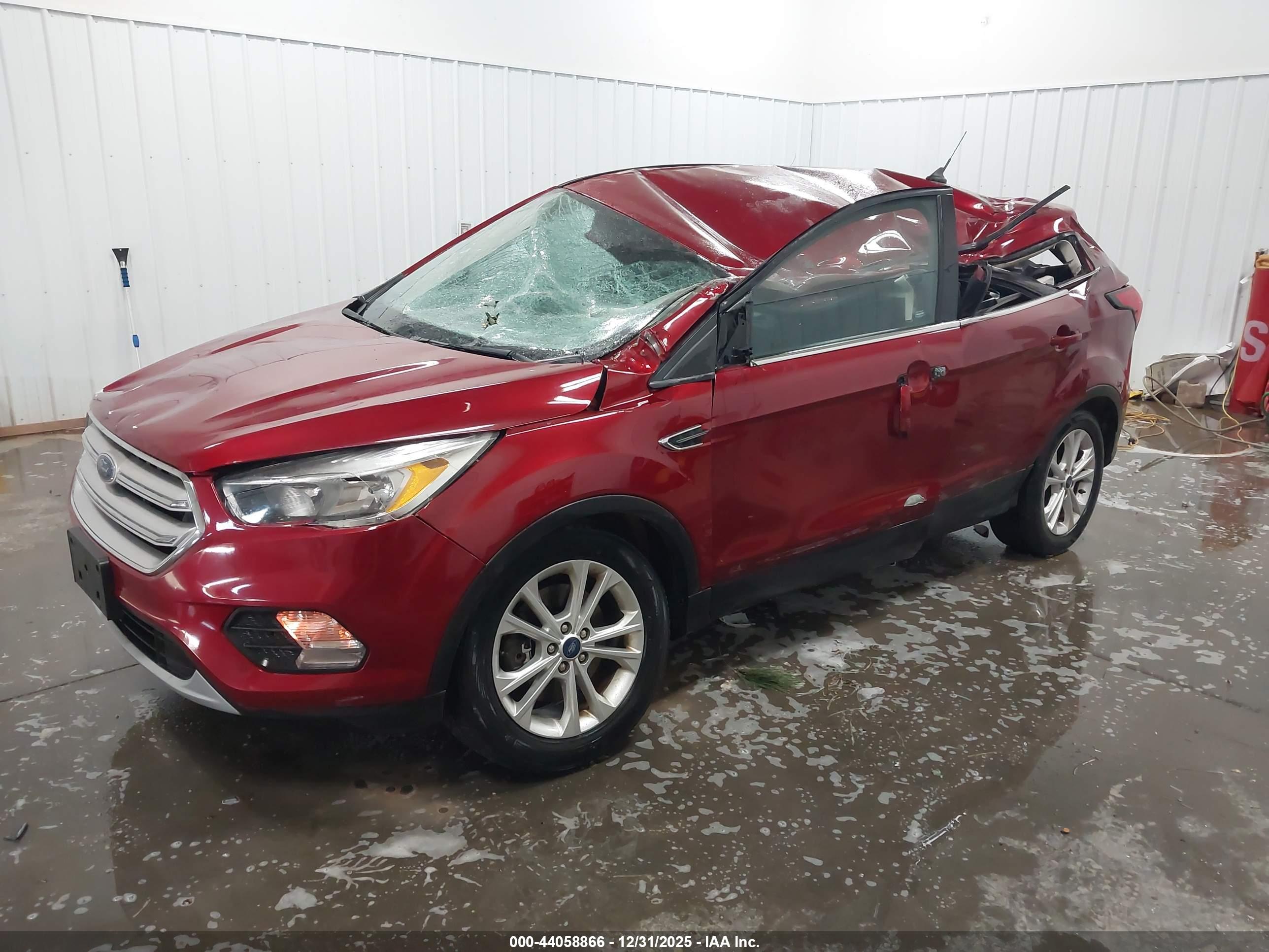 FORD ESCAPE image 2