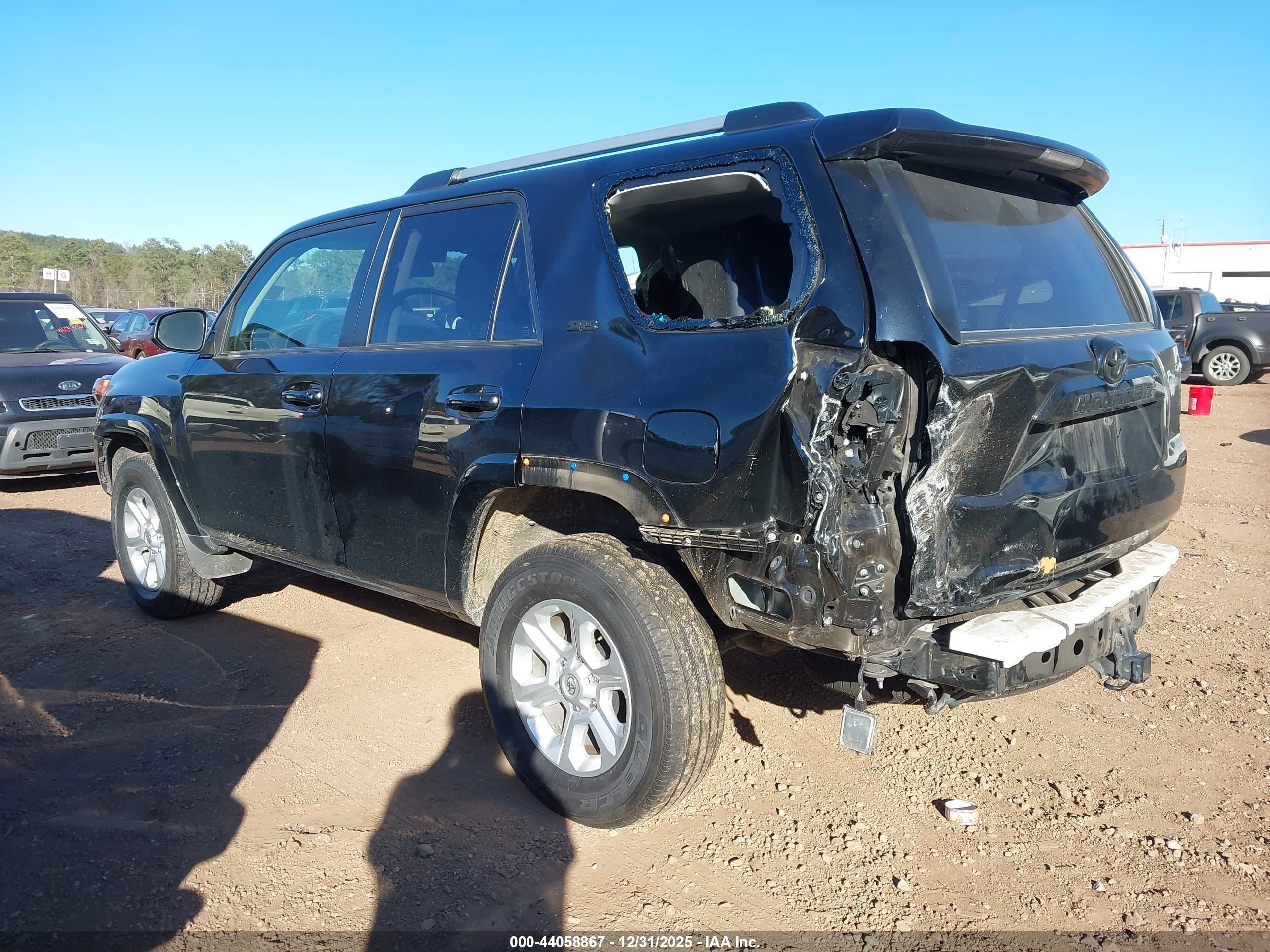 TOYOTA 4RUNNER image 3