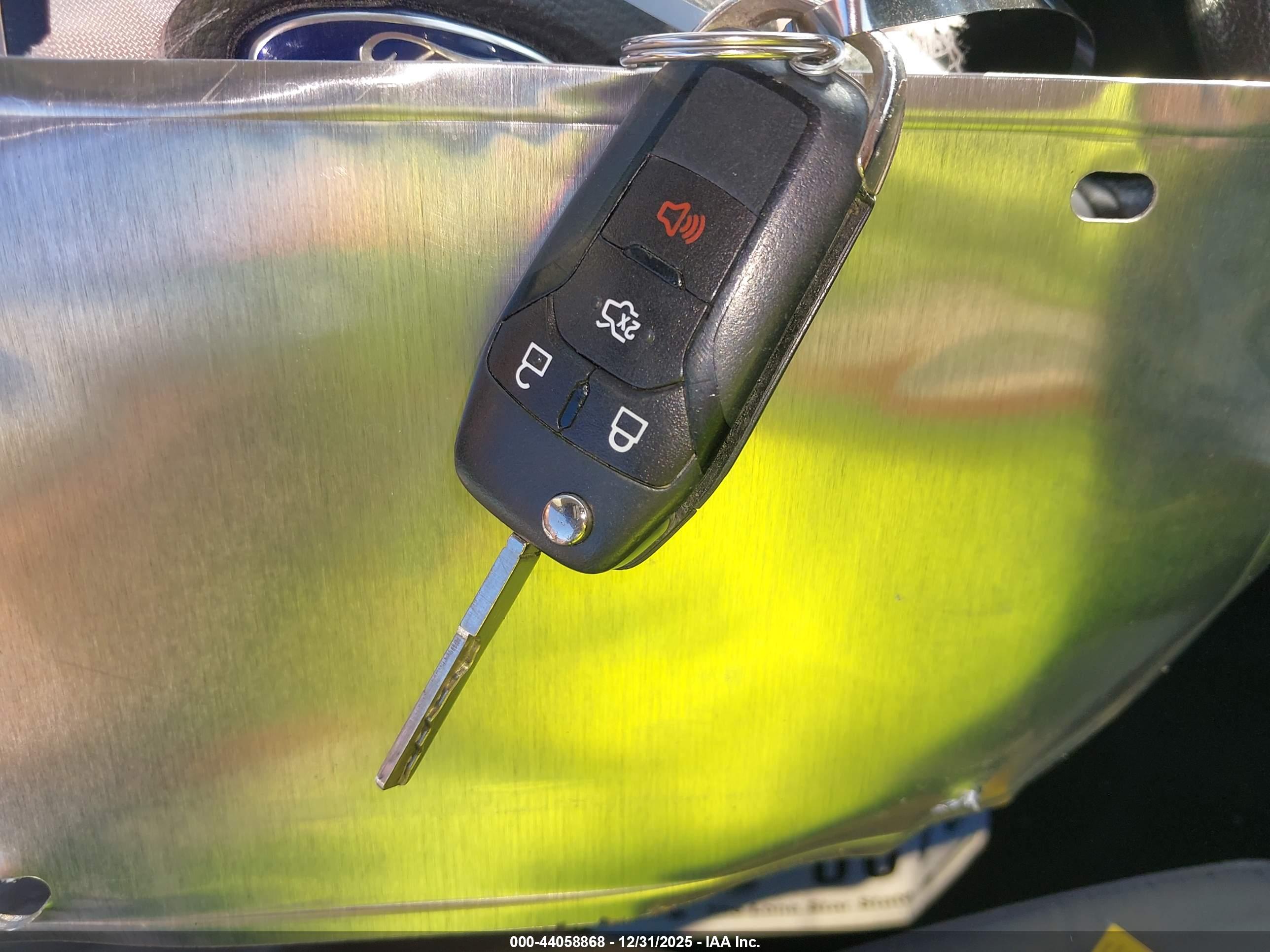 FORD FUSION image 11