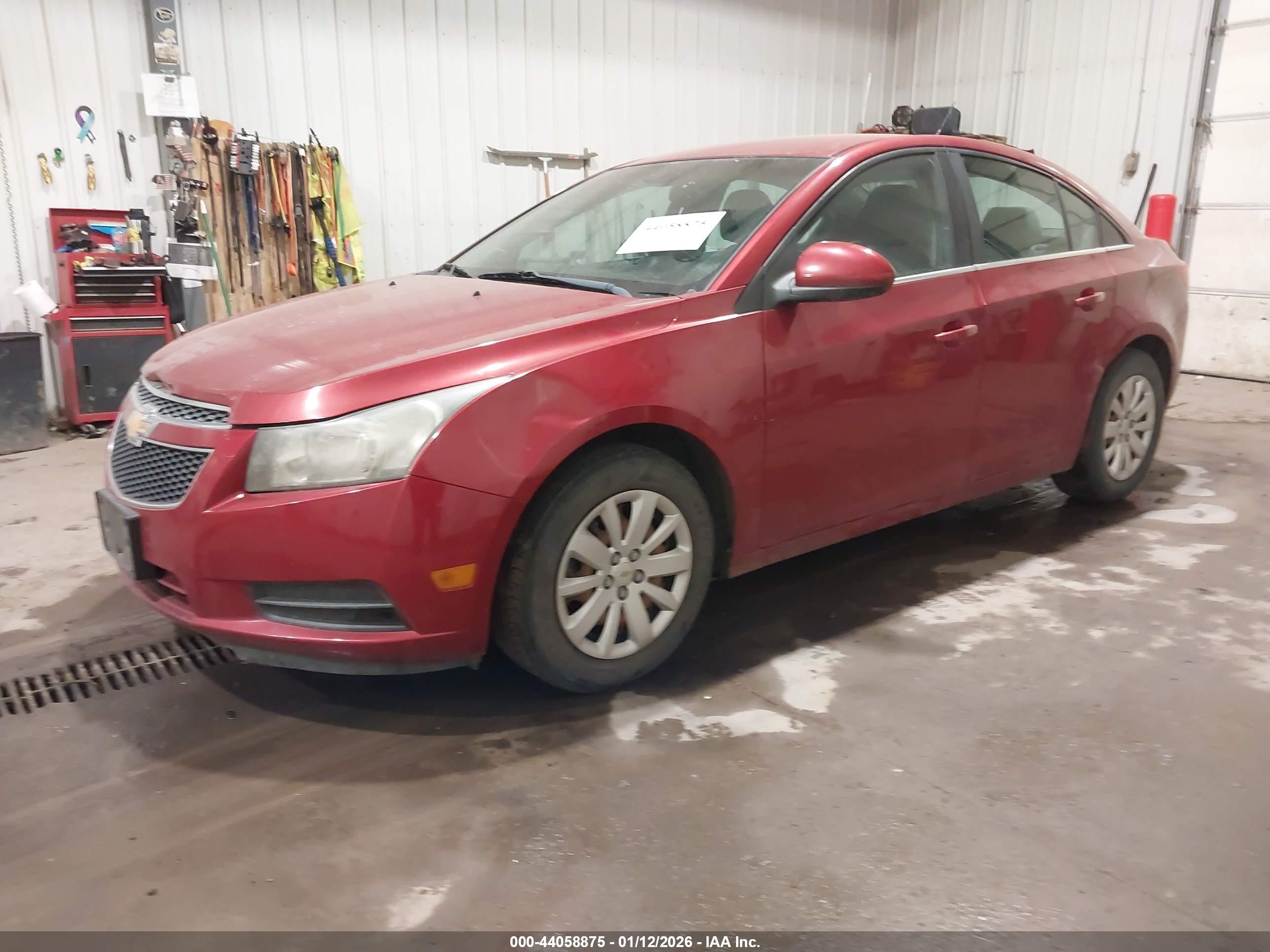 CHEVROLET CRUZE image 2