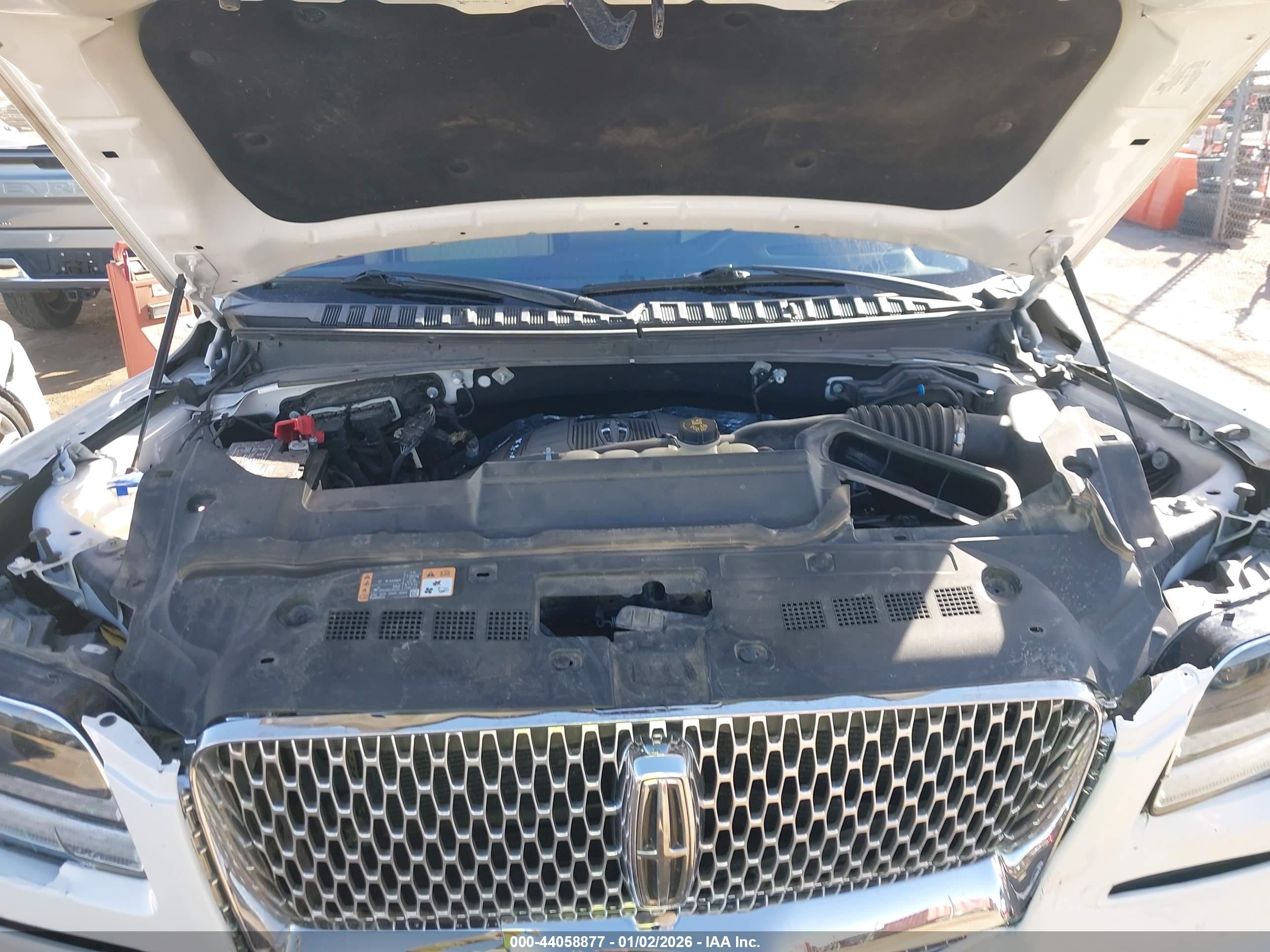 LINCOLN NAVIGATOR image 10