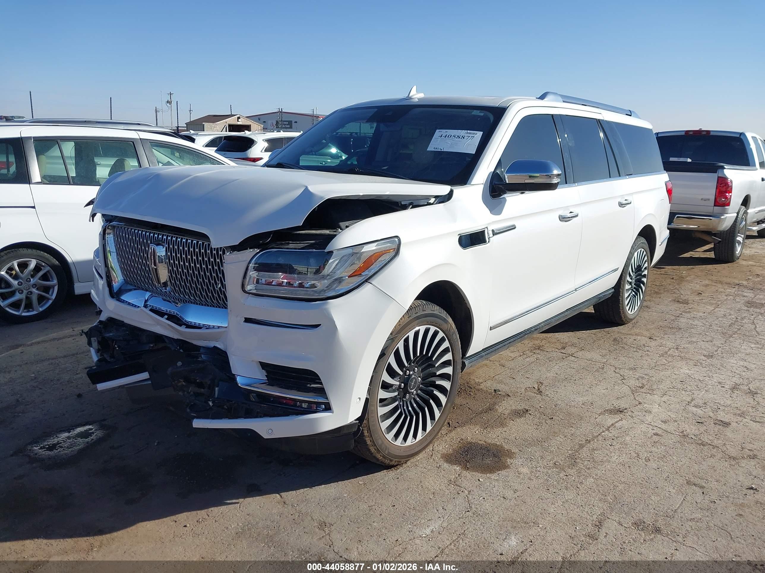 LINCOLN NAVIGATOR image 2