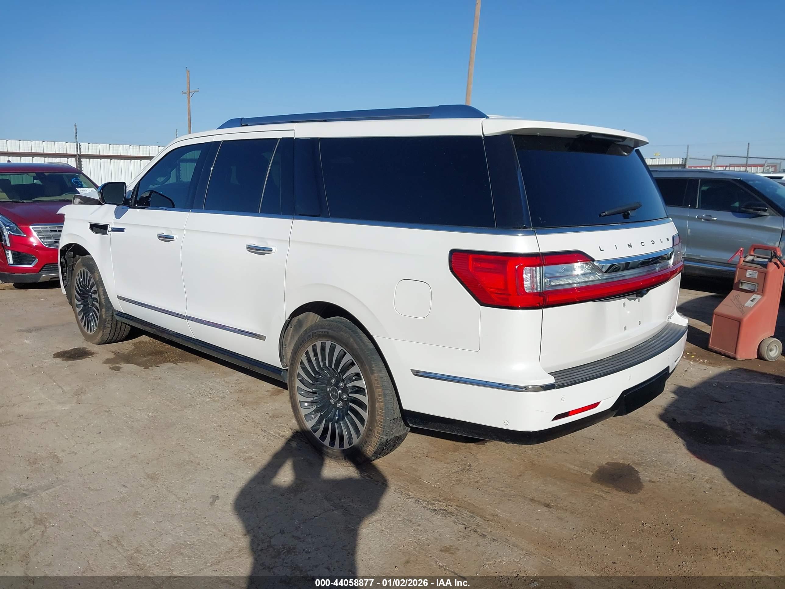 LINCOLN NAVIGATOR image 3