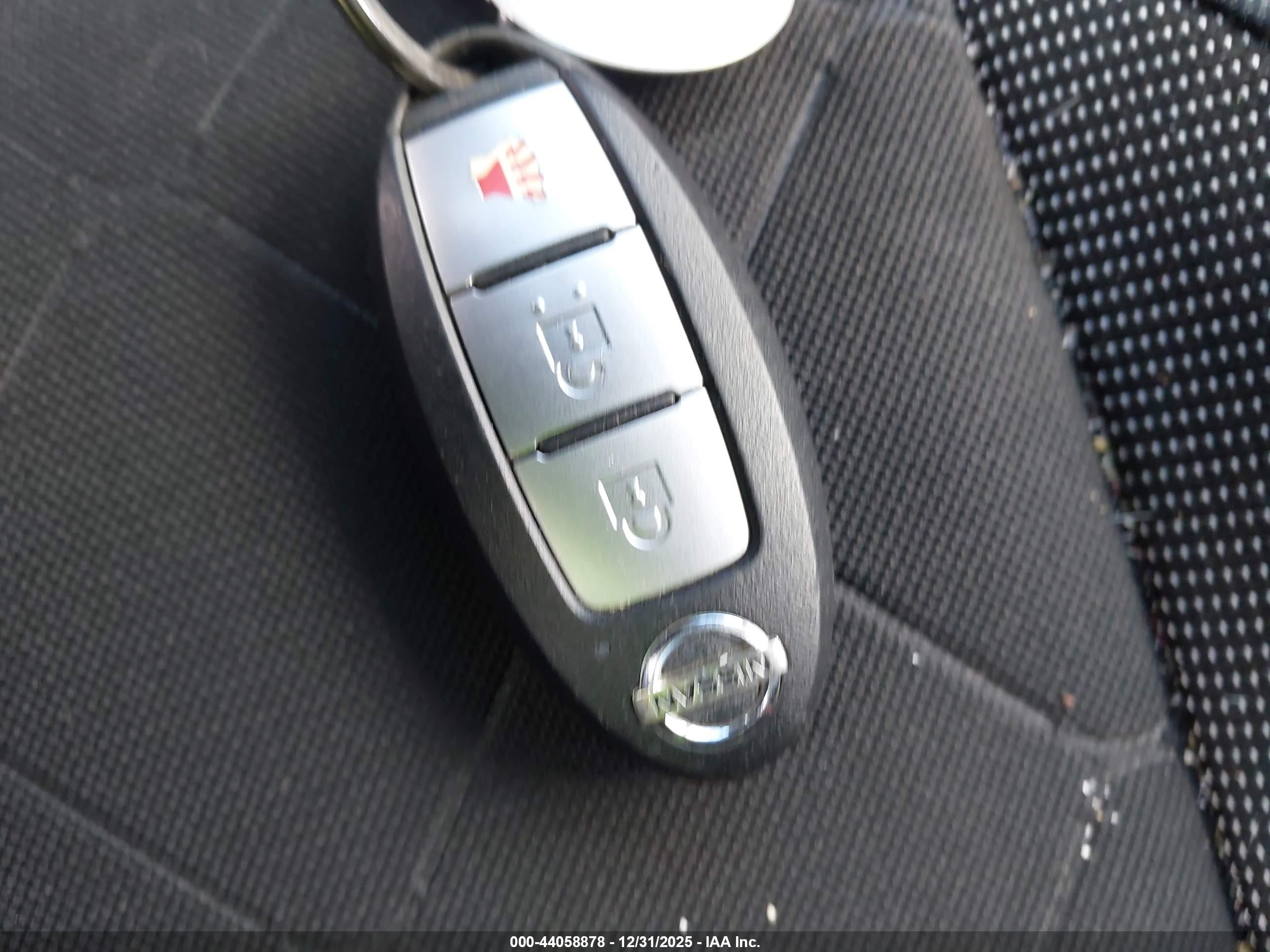 NISSAN KICKS image 11