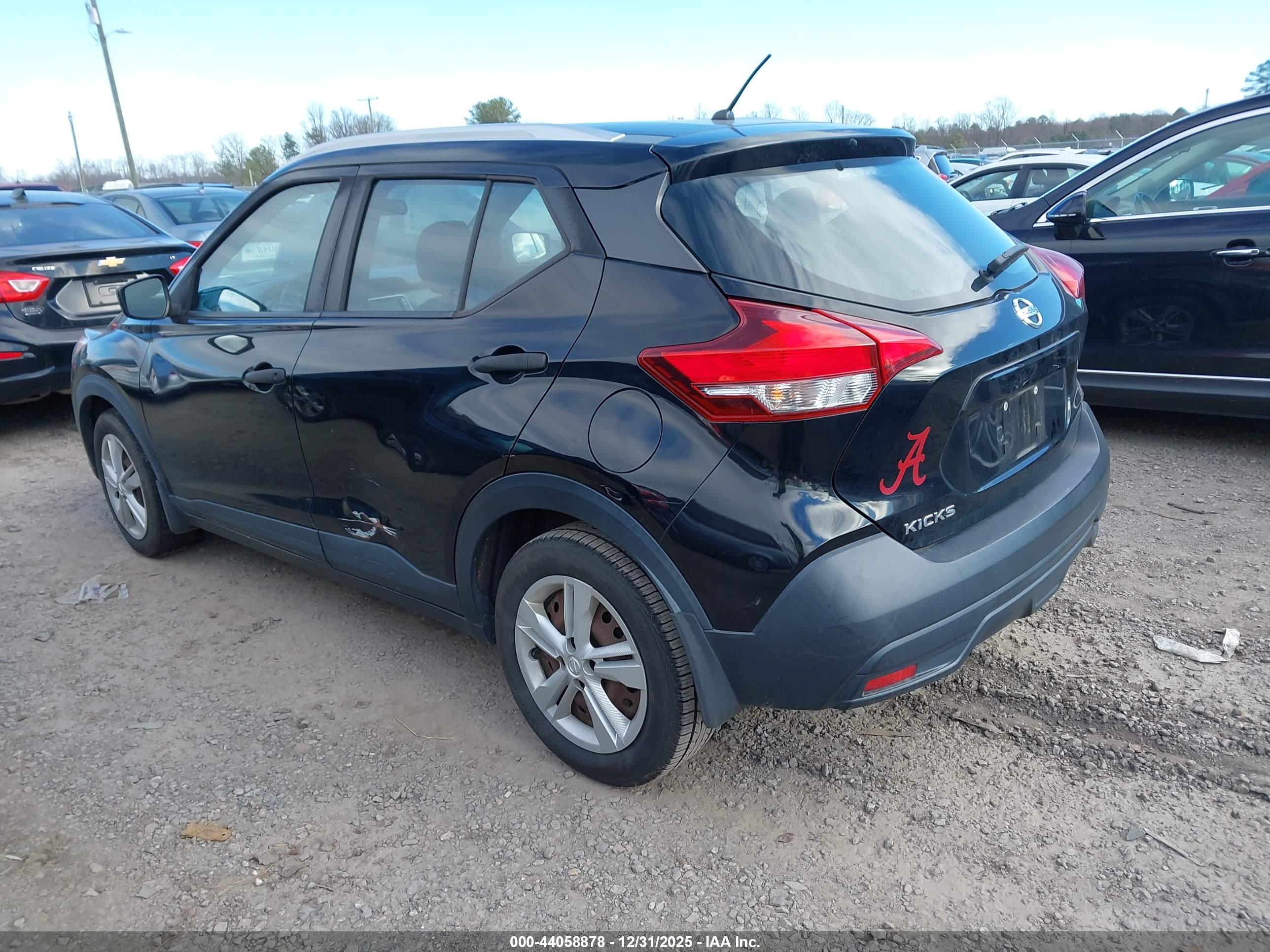 NISSAN KICKS image 3