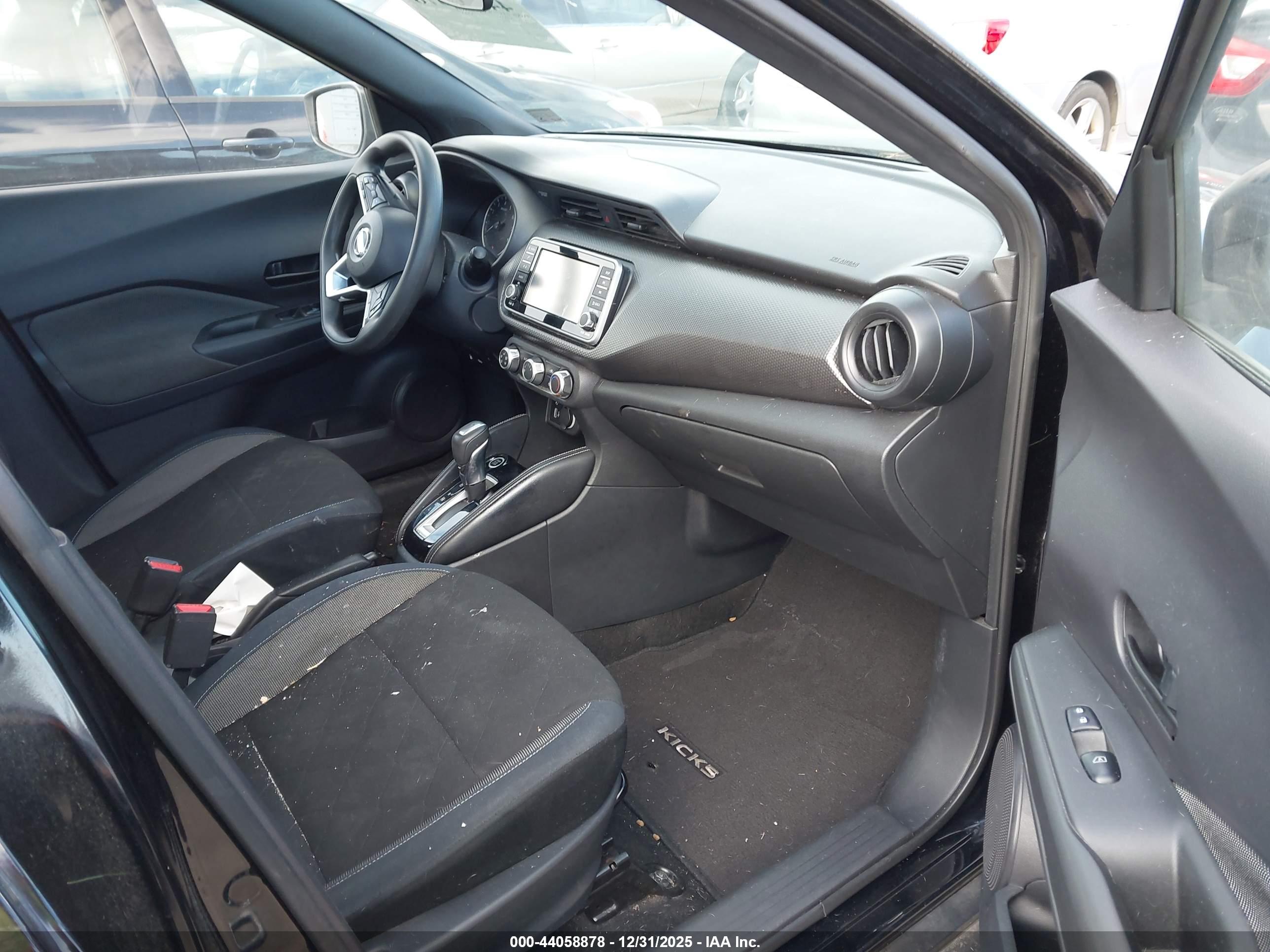 NISSAN KICKS image 5