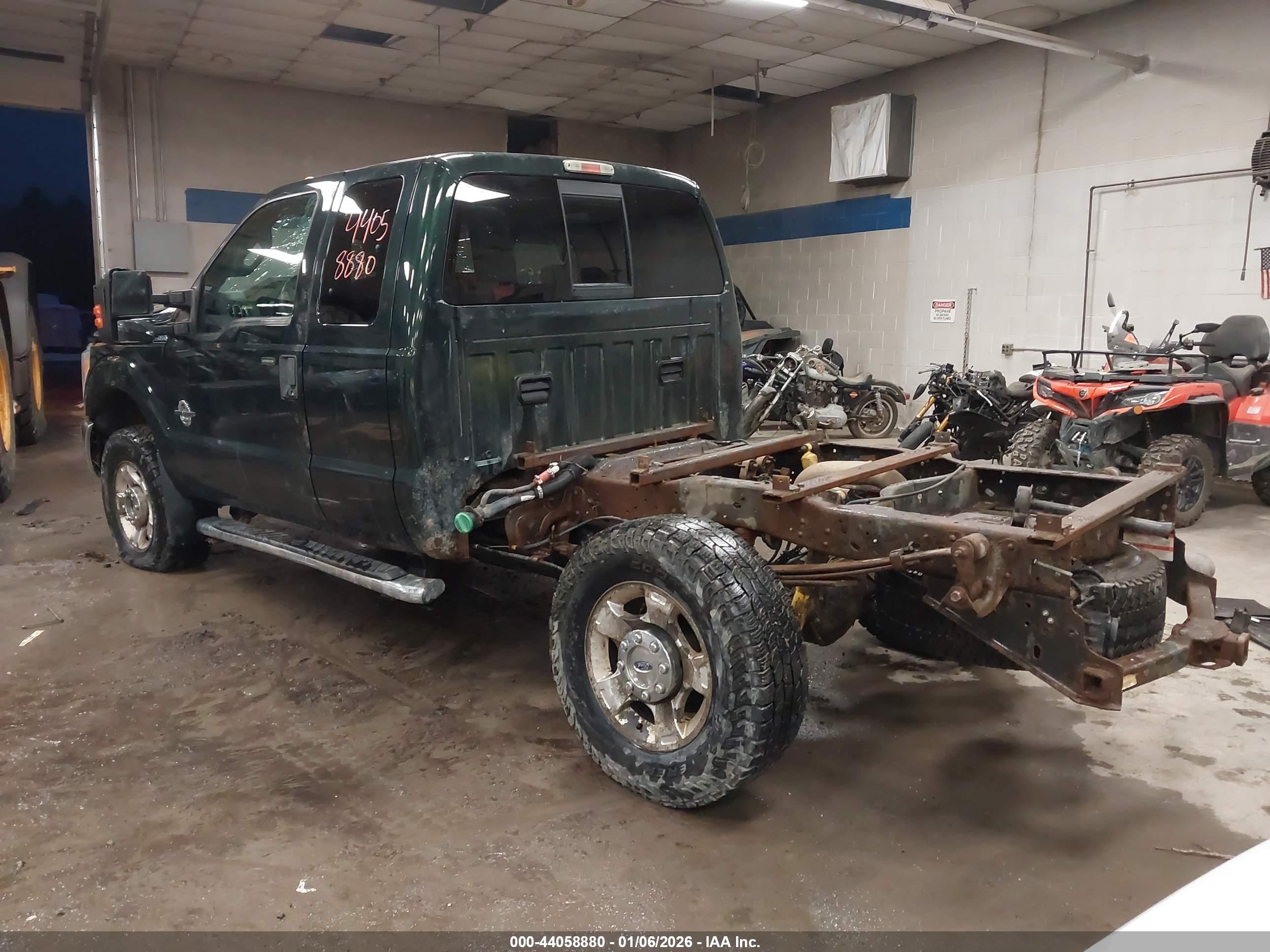 FORD F-250 image 3