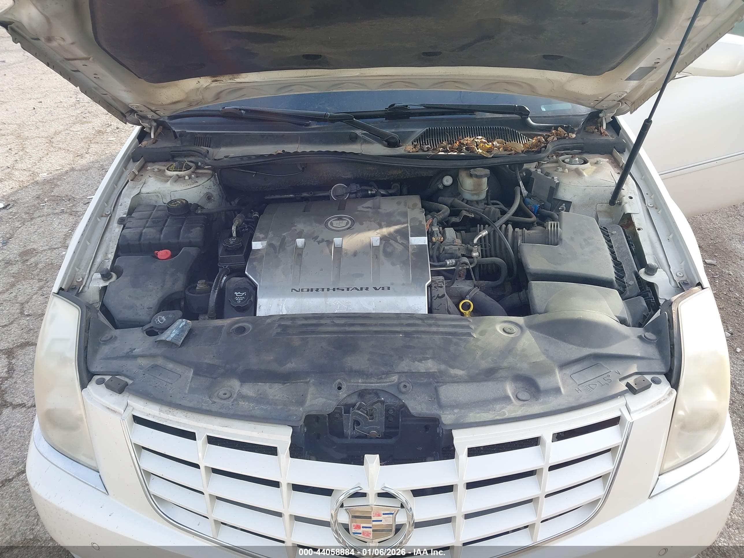 CADILLAC DTS image 10
