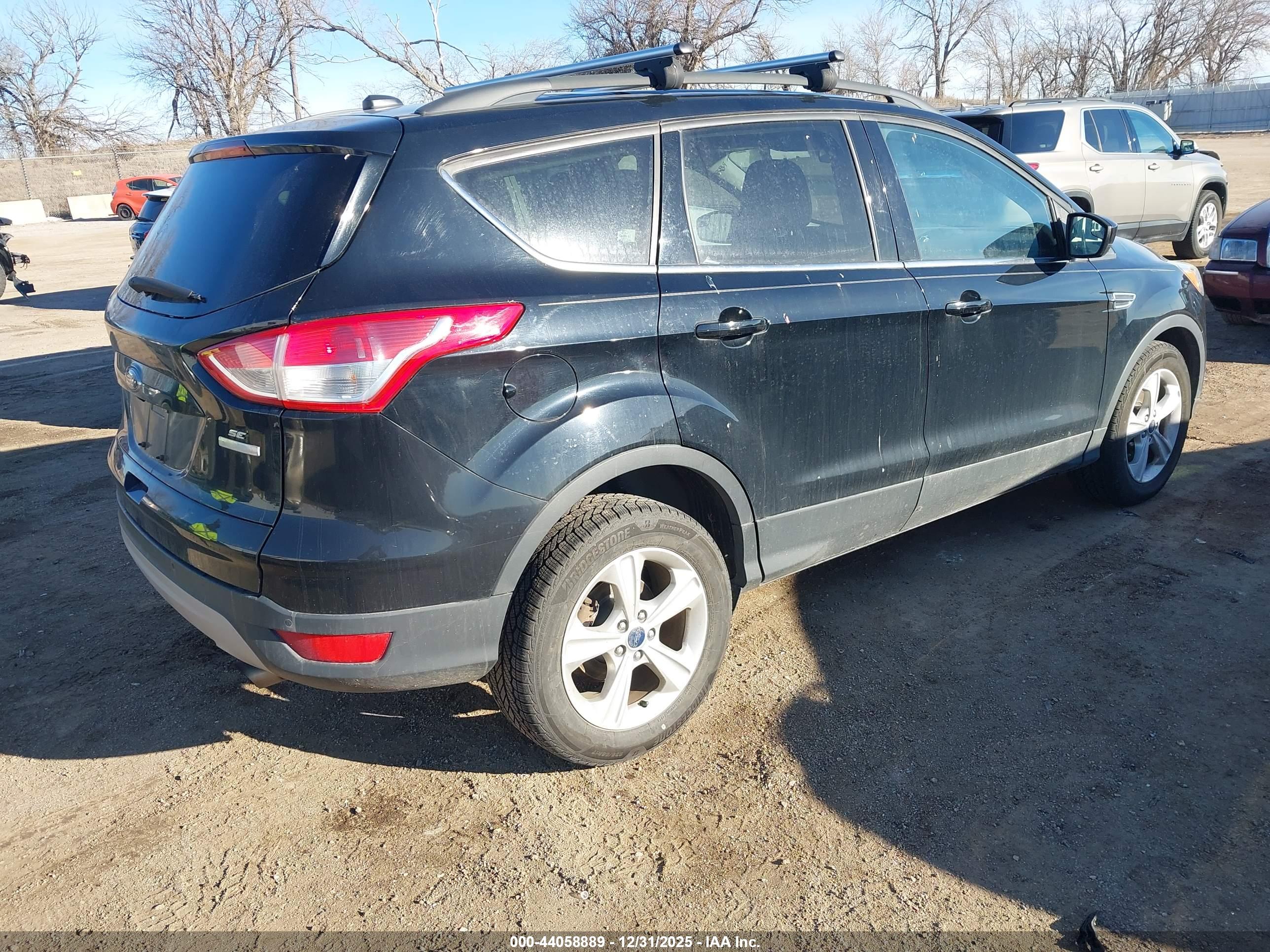 FORD ESCAPE image 4