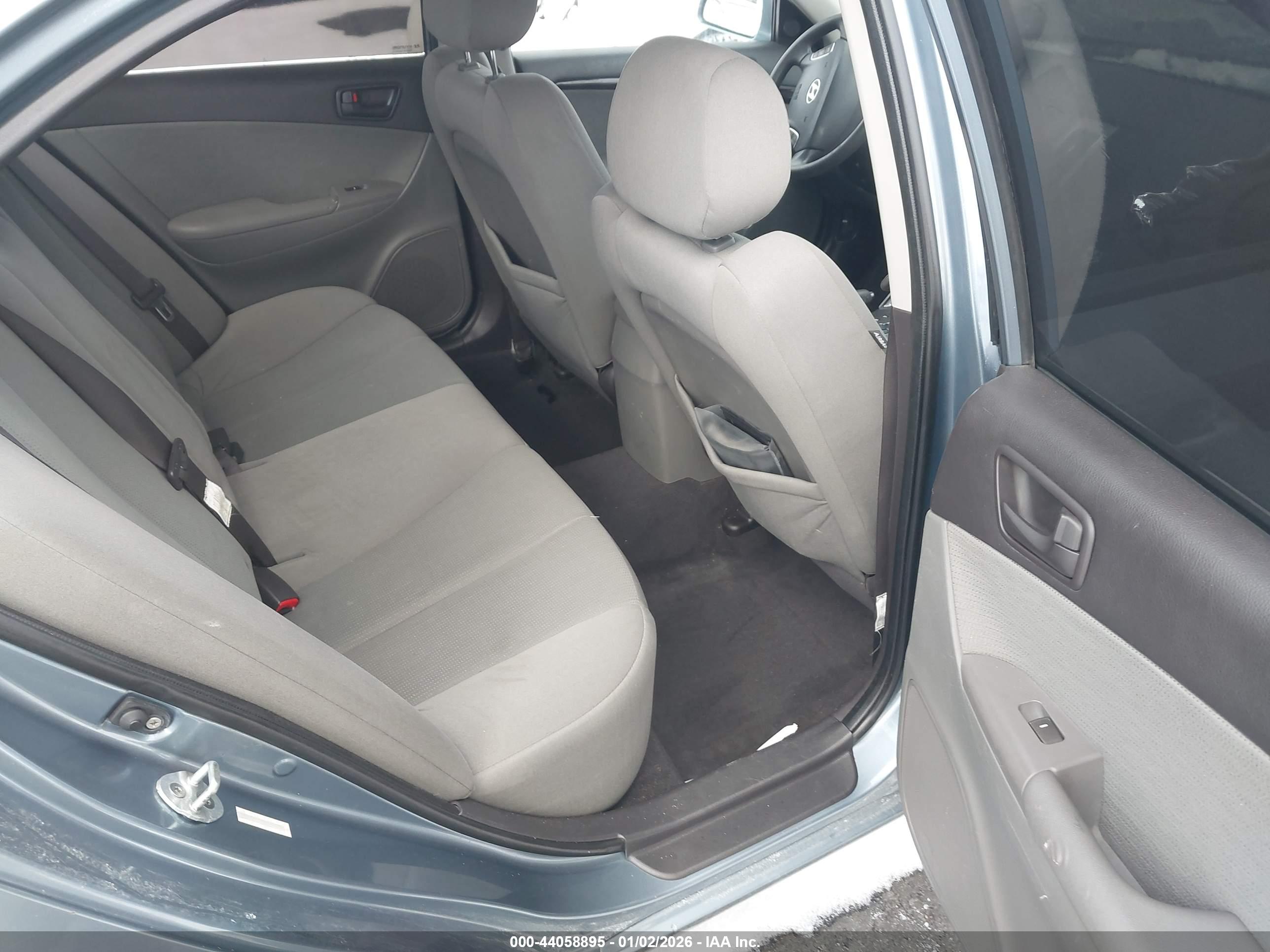 HYUNDAI SONATA image 8