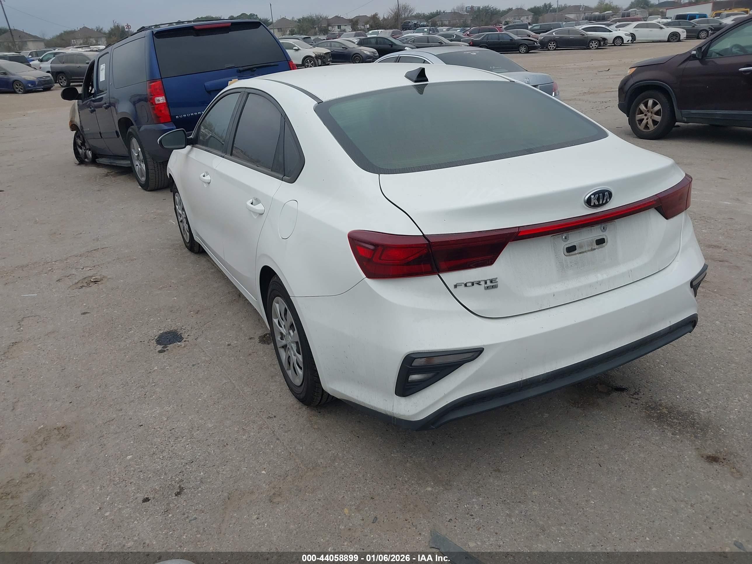 KIA FORTE image 3