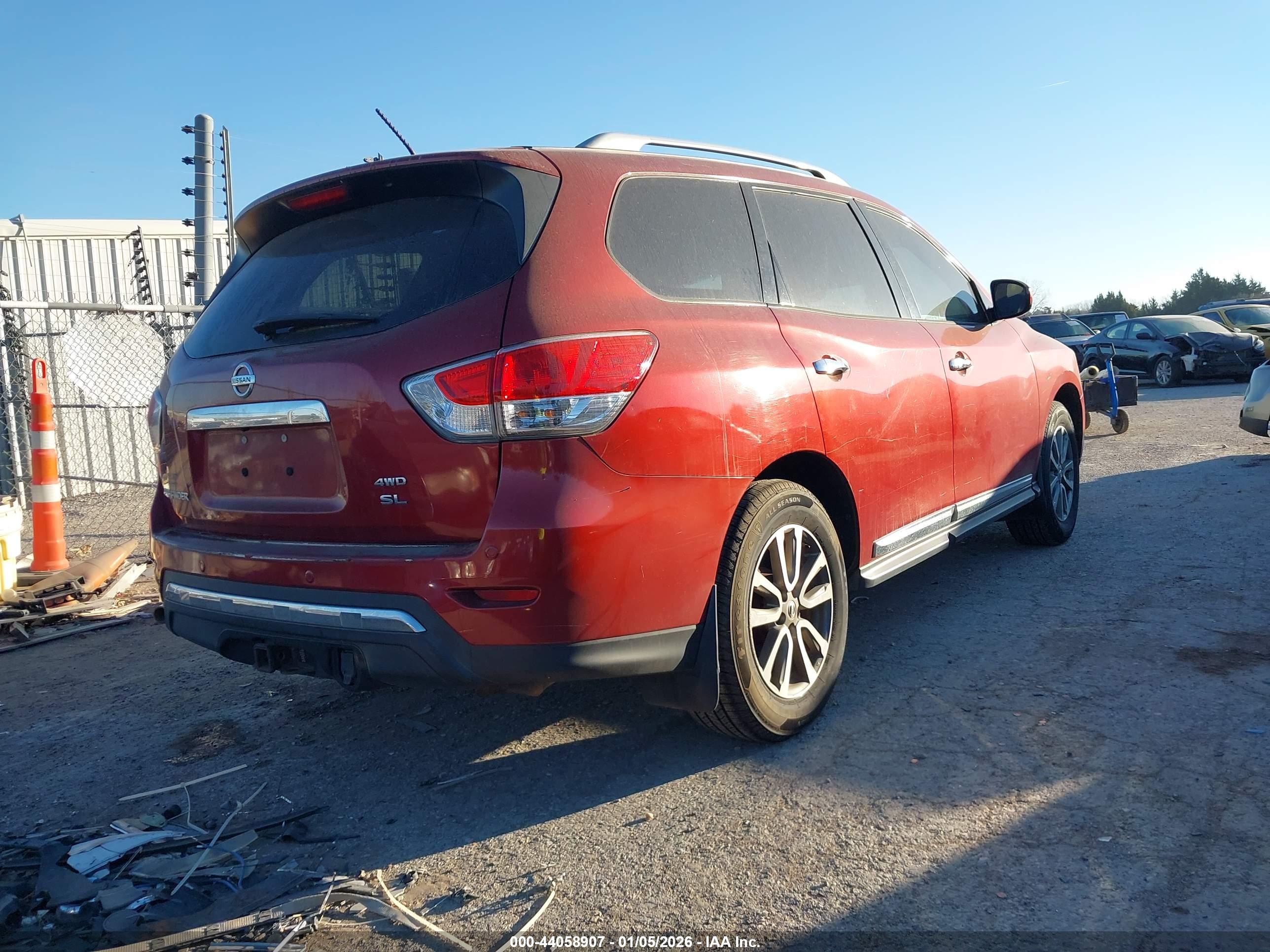 NISSAN PATHFINDER image 4