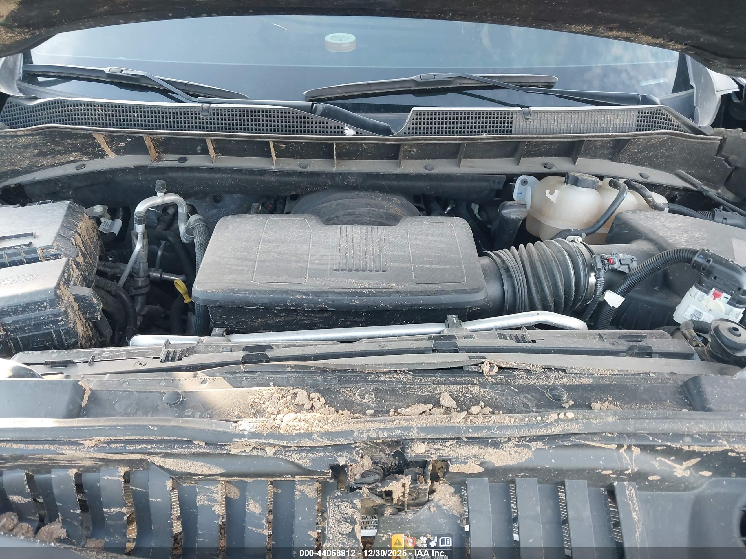 CHEVROLET SILVERADO image 10
