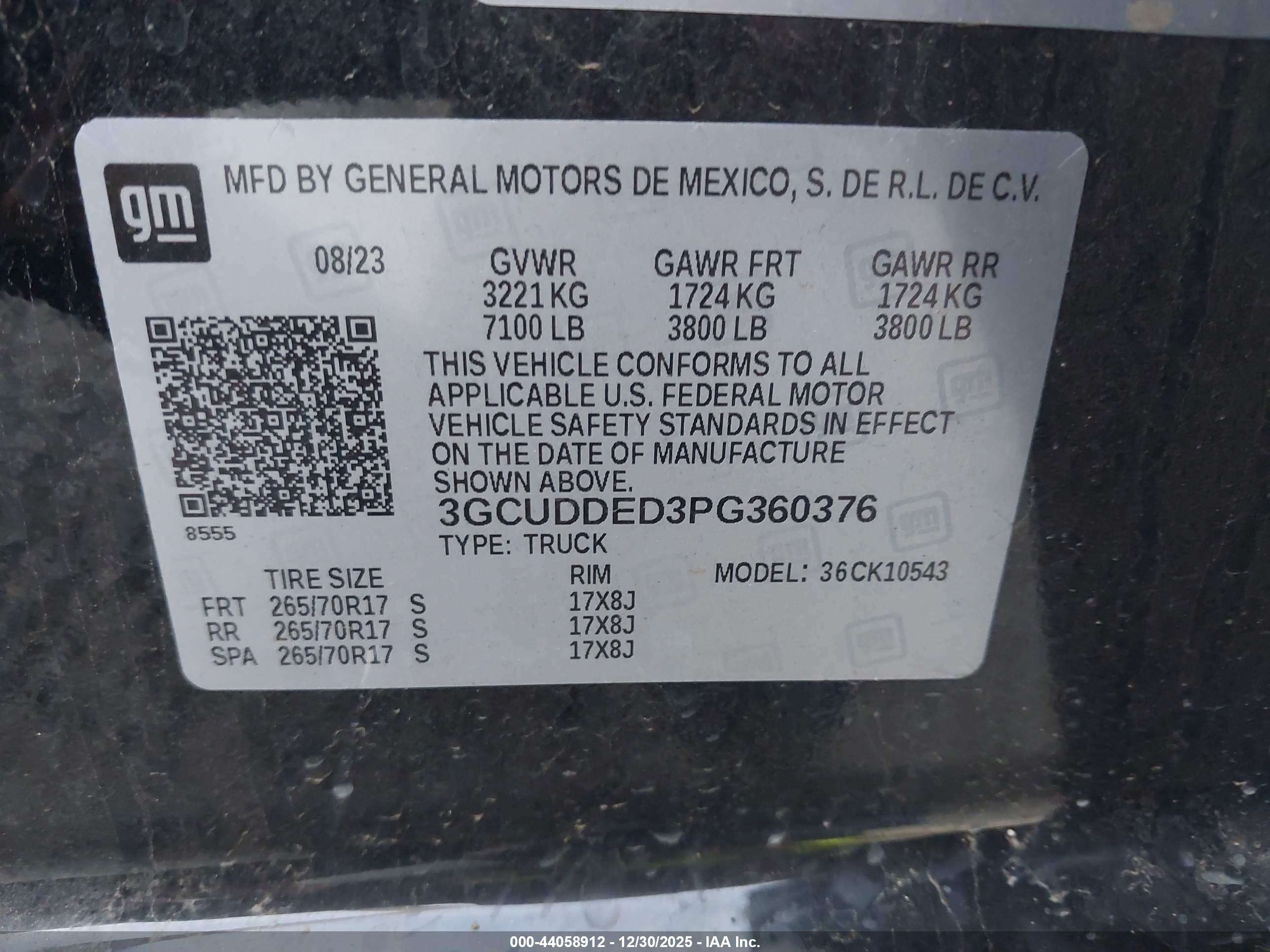 CHEVROLET SILVERADO image 9