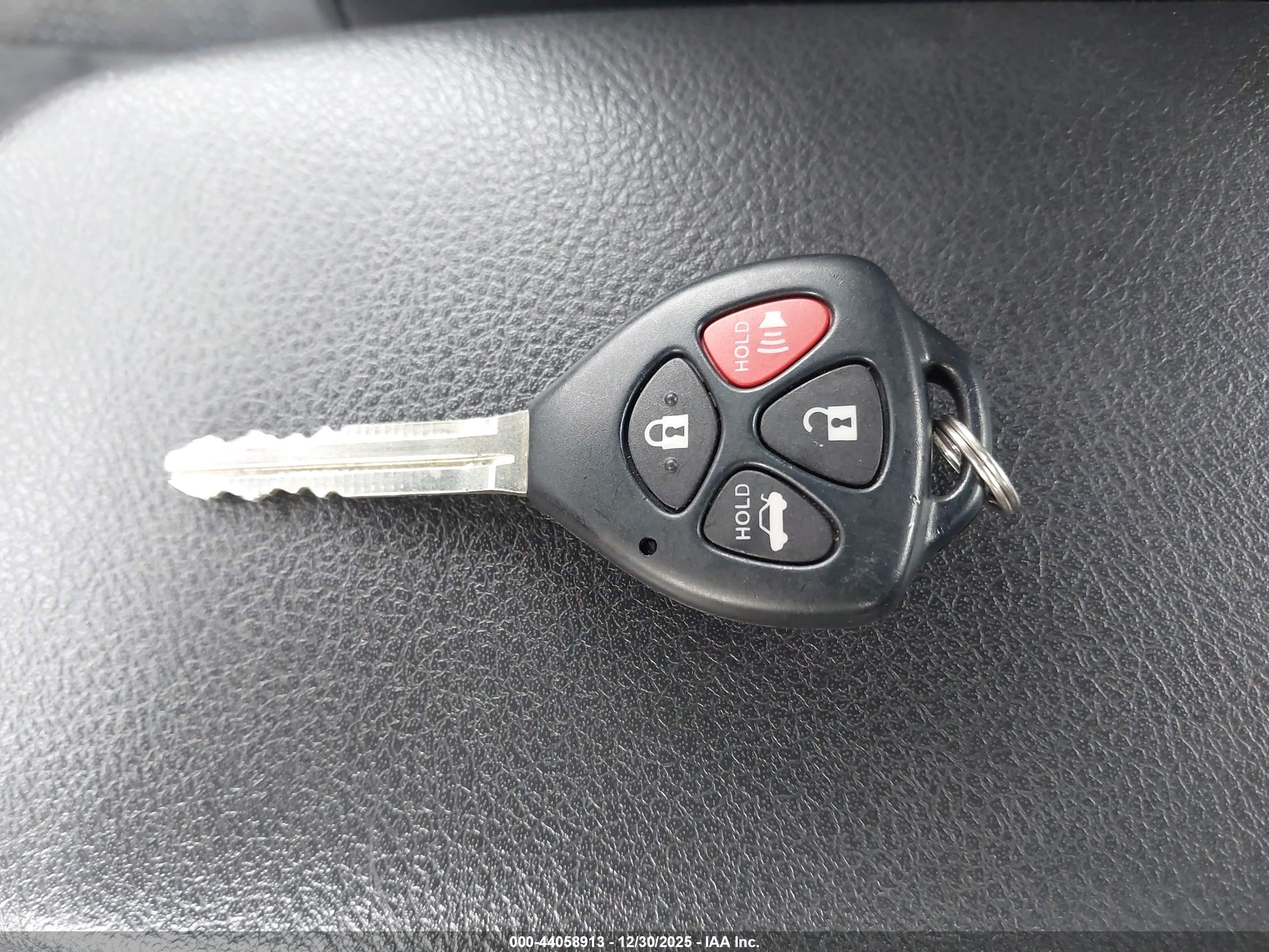 TOYOTA COROLLA image 11
