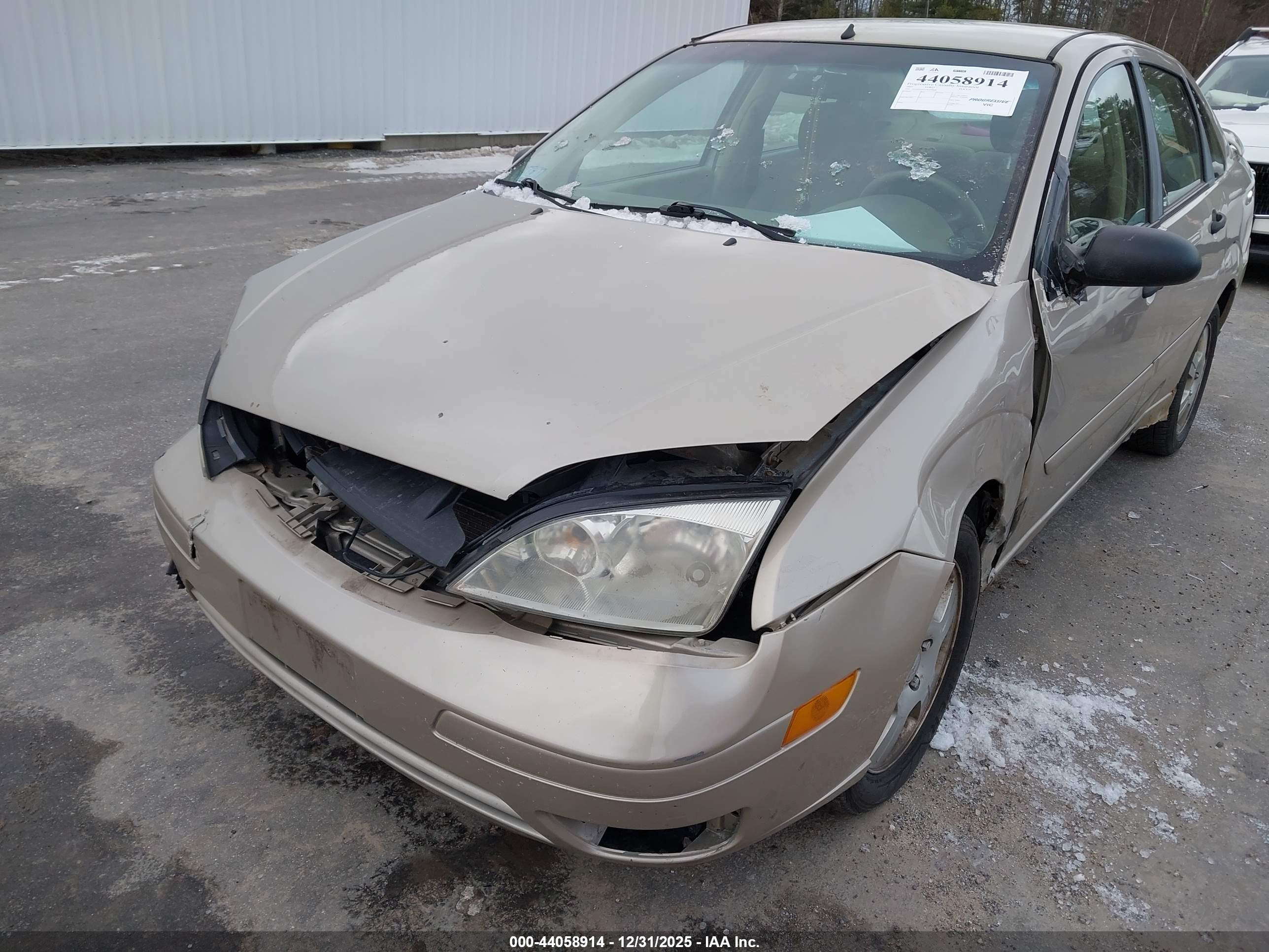 FORD FOCUS image 6