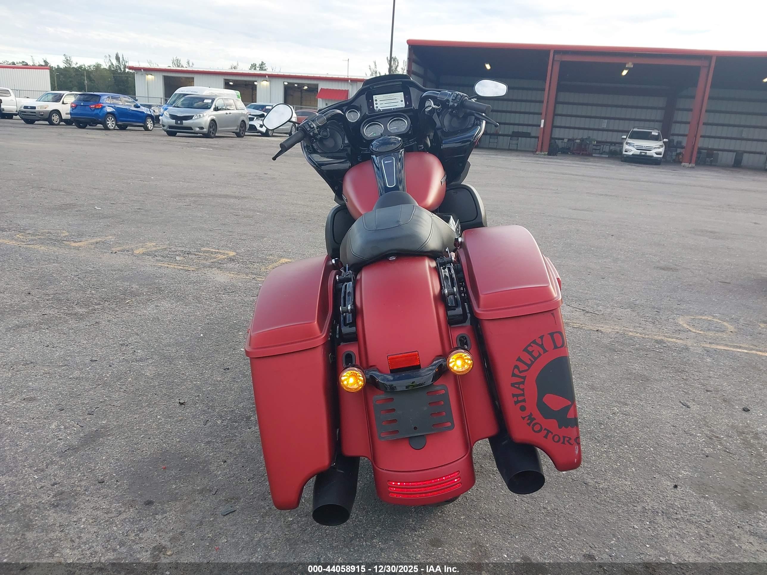 HARLEY-DAVIDSON FLTRXS image 6