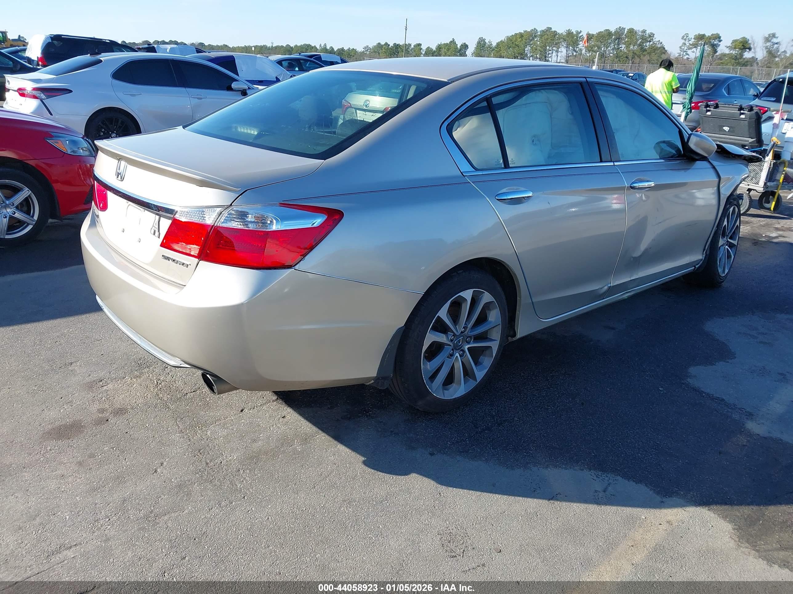 HONDA ACCORD image 4