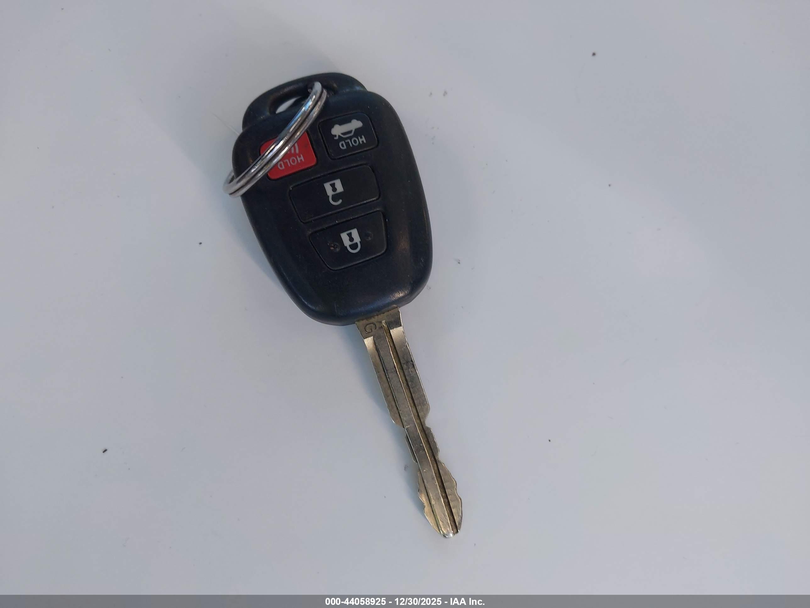 TOYOTA CAMRY image 11
