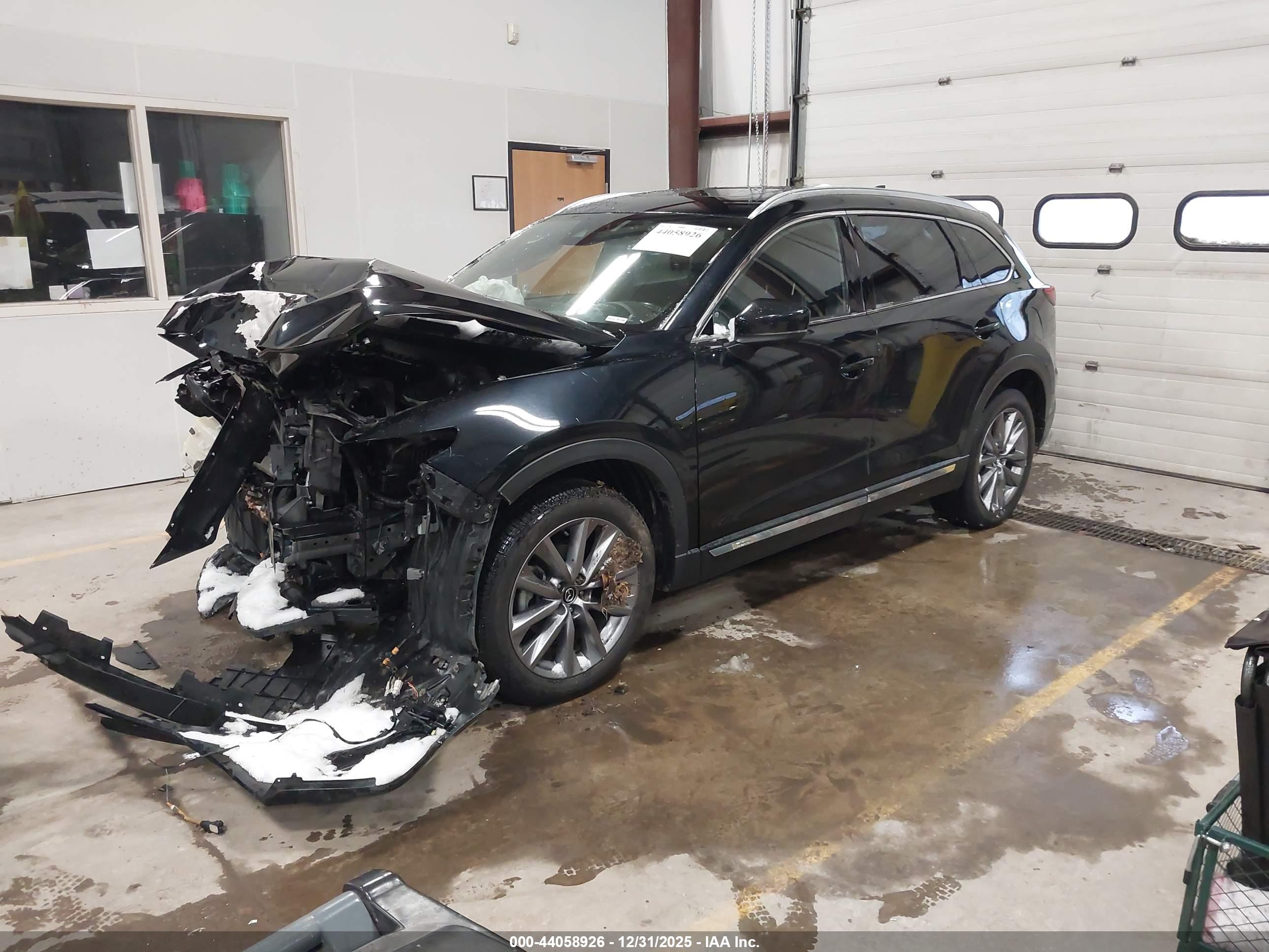 MAZDA CX-9 image 2