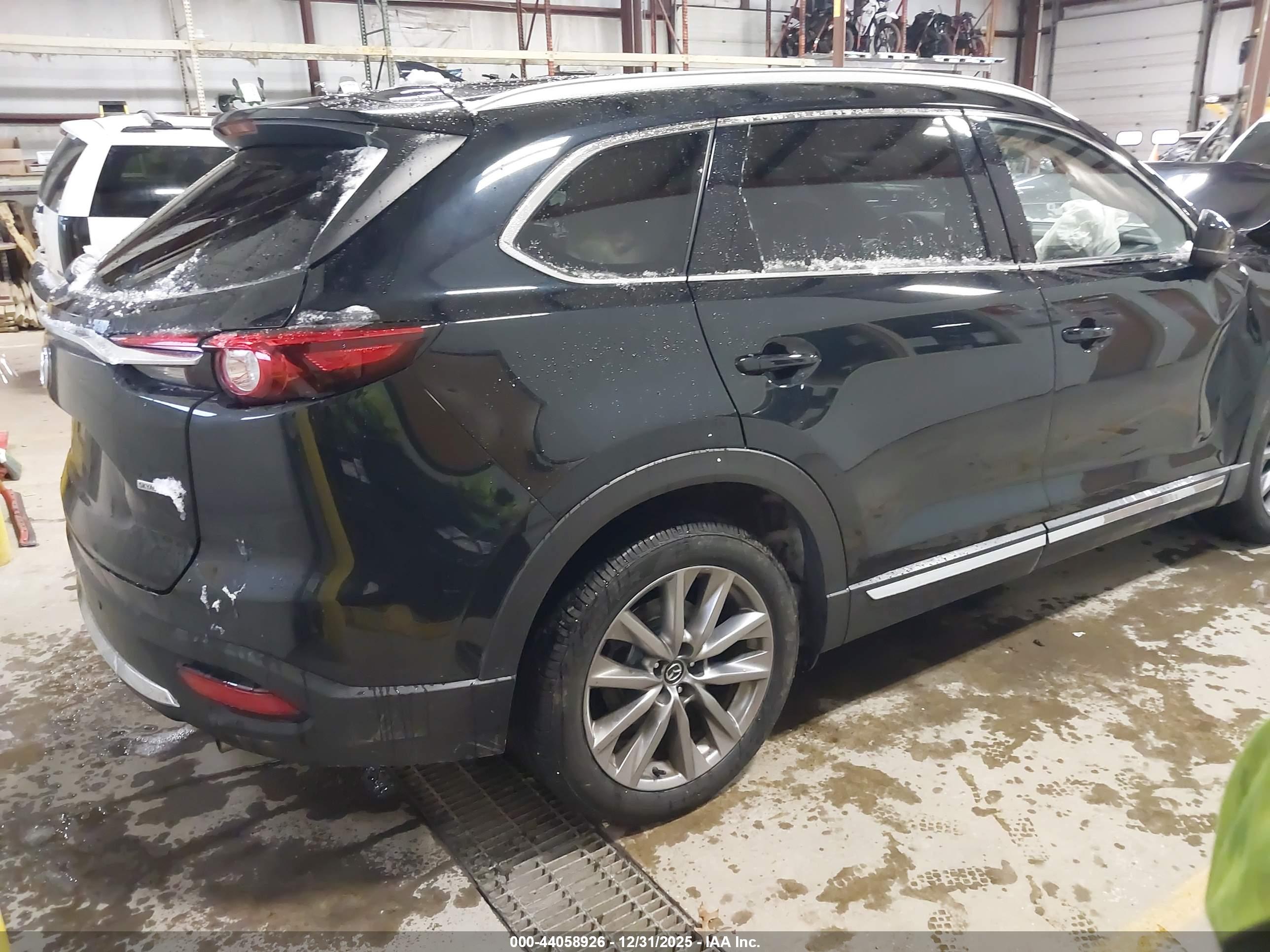 MAZDA CX-9 image 4