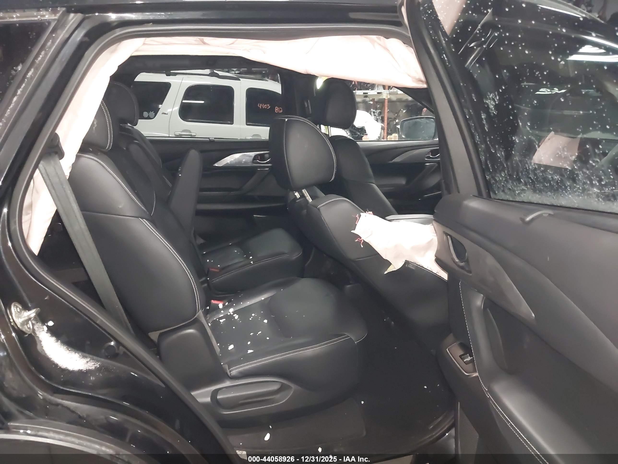 MAZDA CX-9 image 8