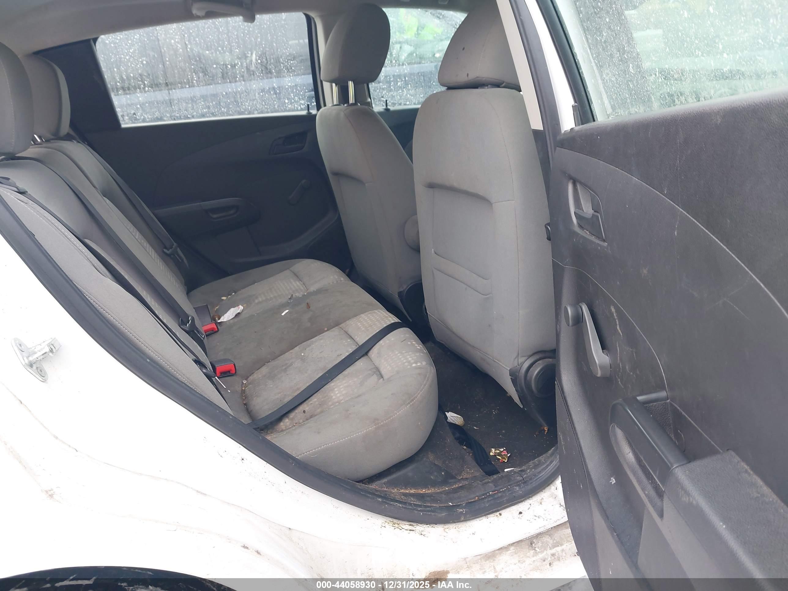 CHEVROLET SONIC image 8