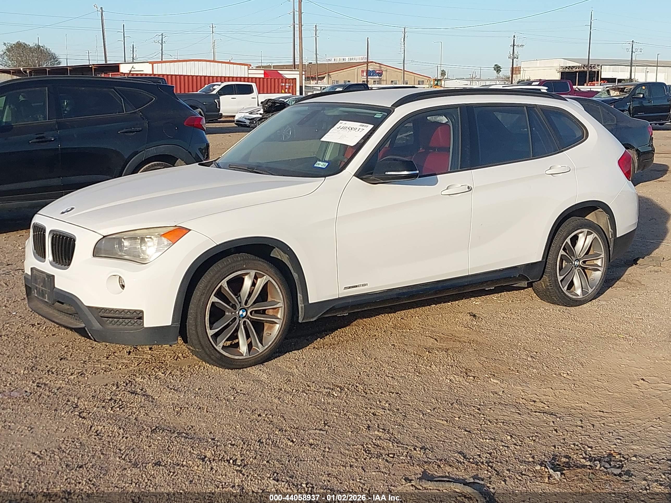 BMW X1 image 2