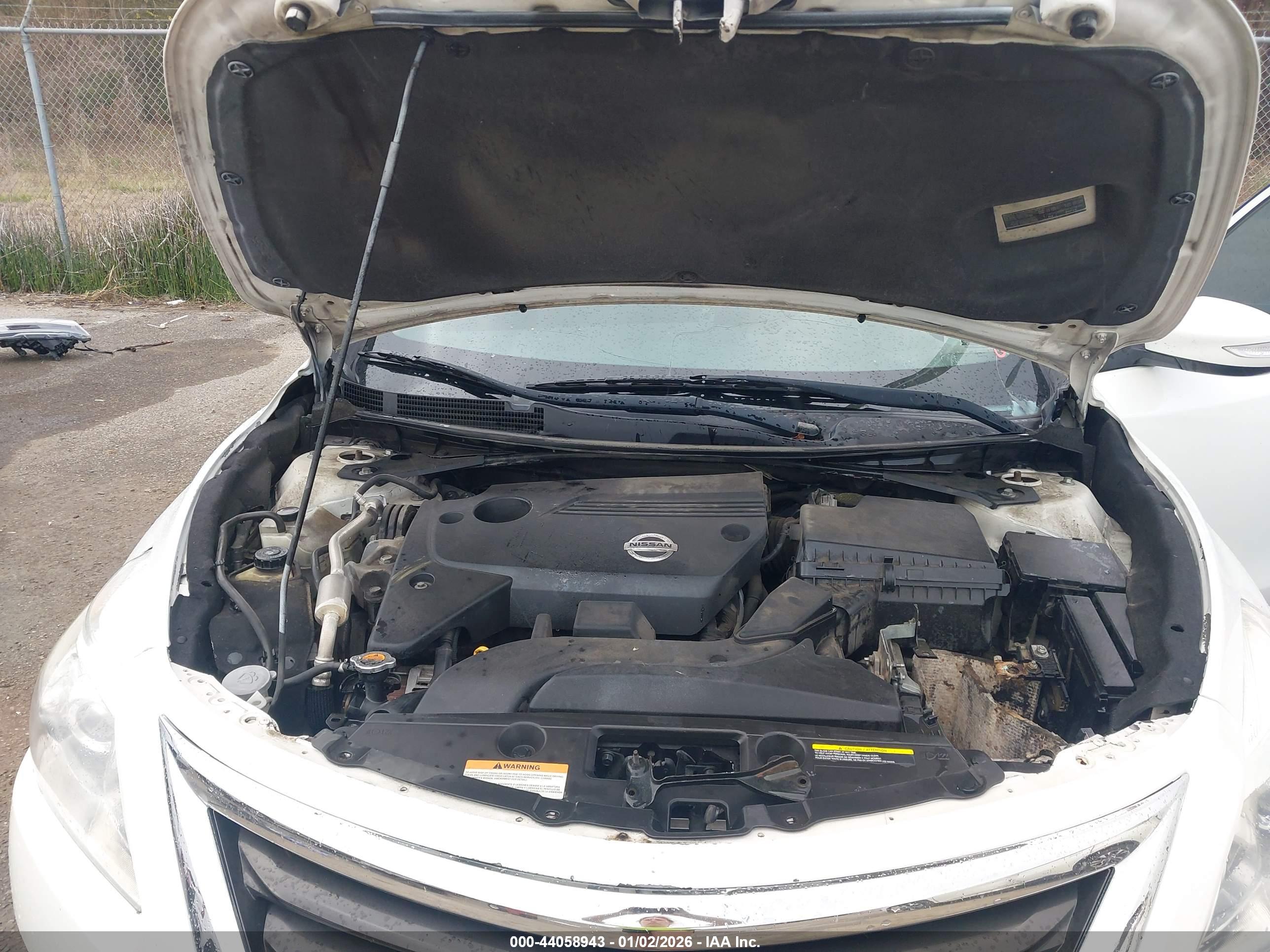 NISSAN ALTIMA image 10