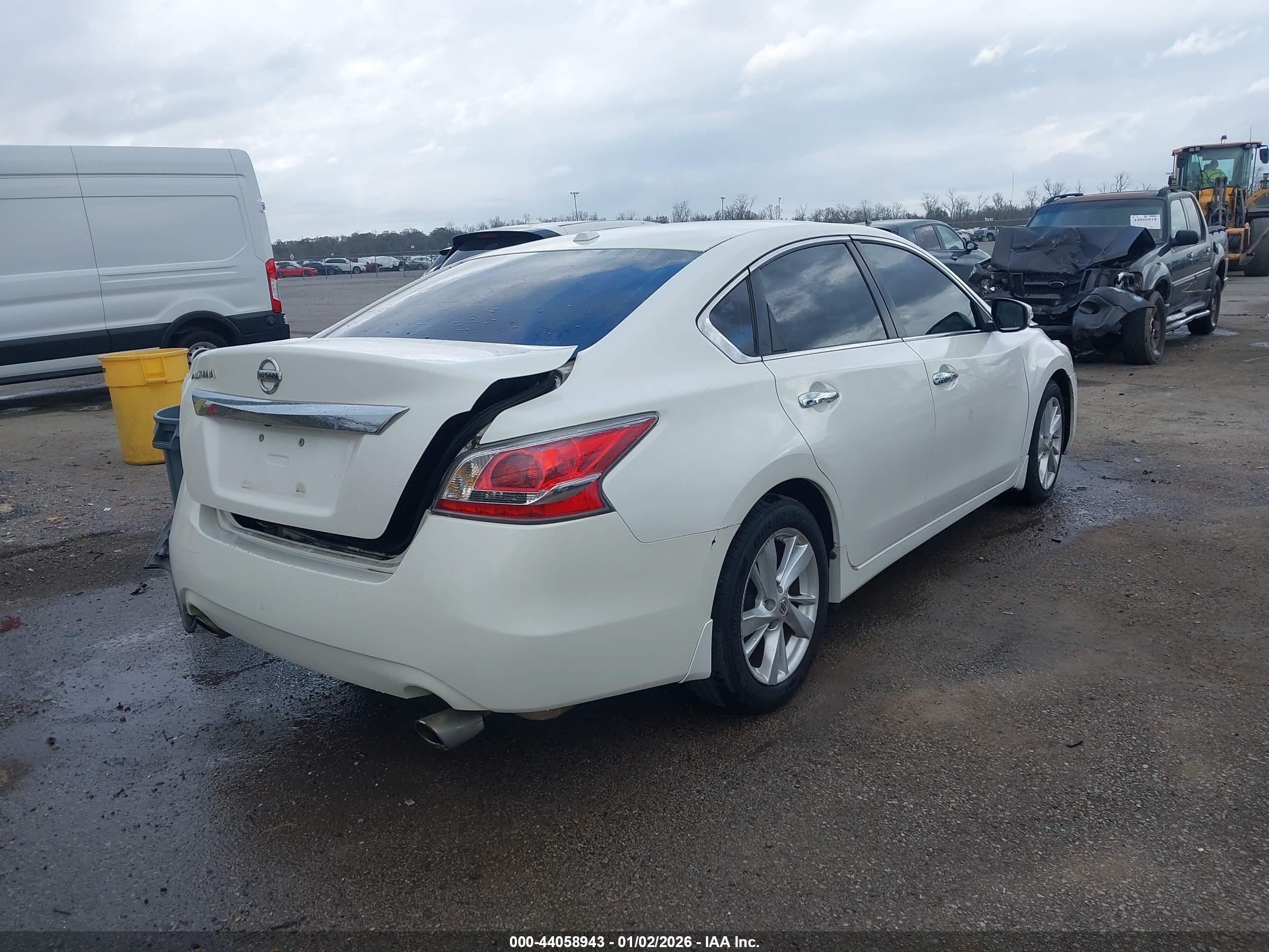 NISSAN ALTIMA image 4