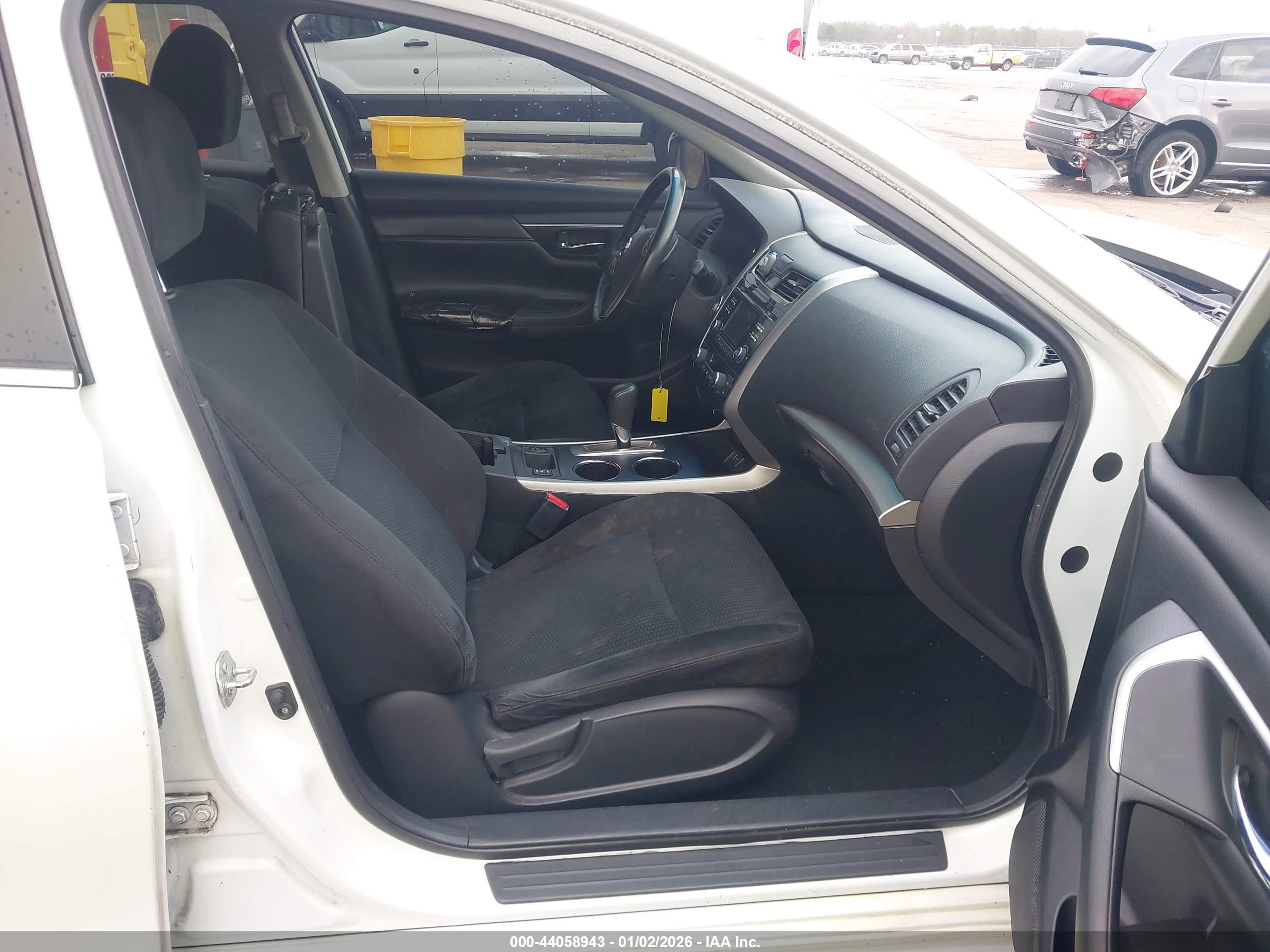 NISSAN ALTIMA image 5