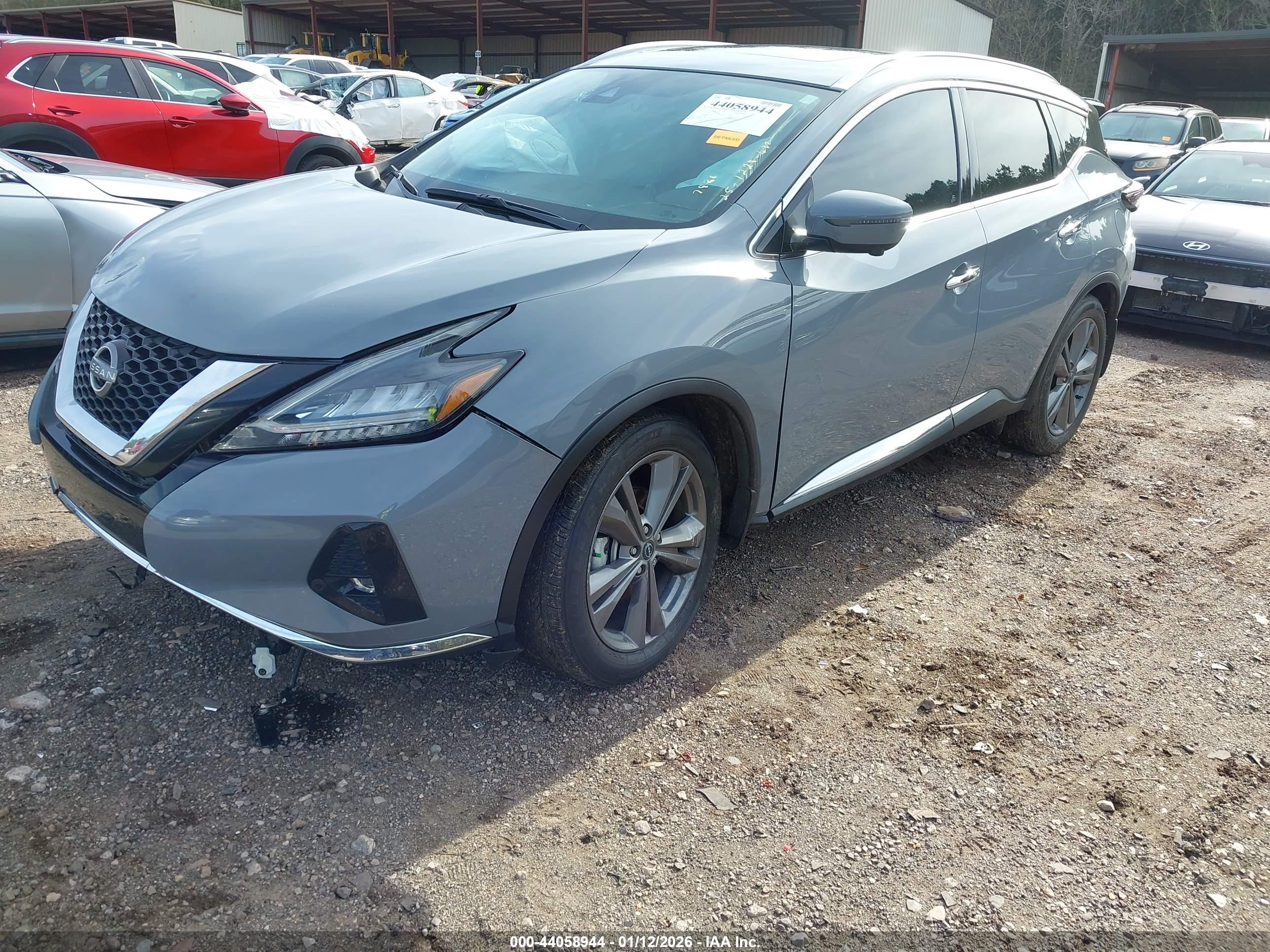 NISSAN MURANO image 2