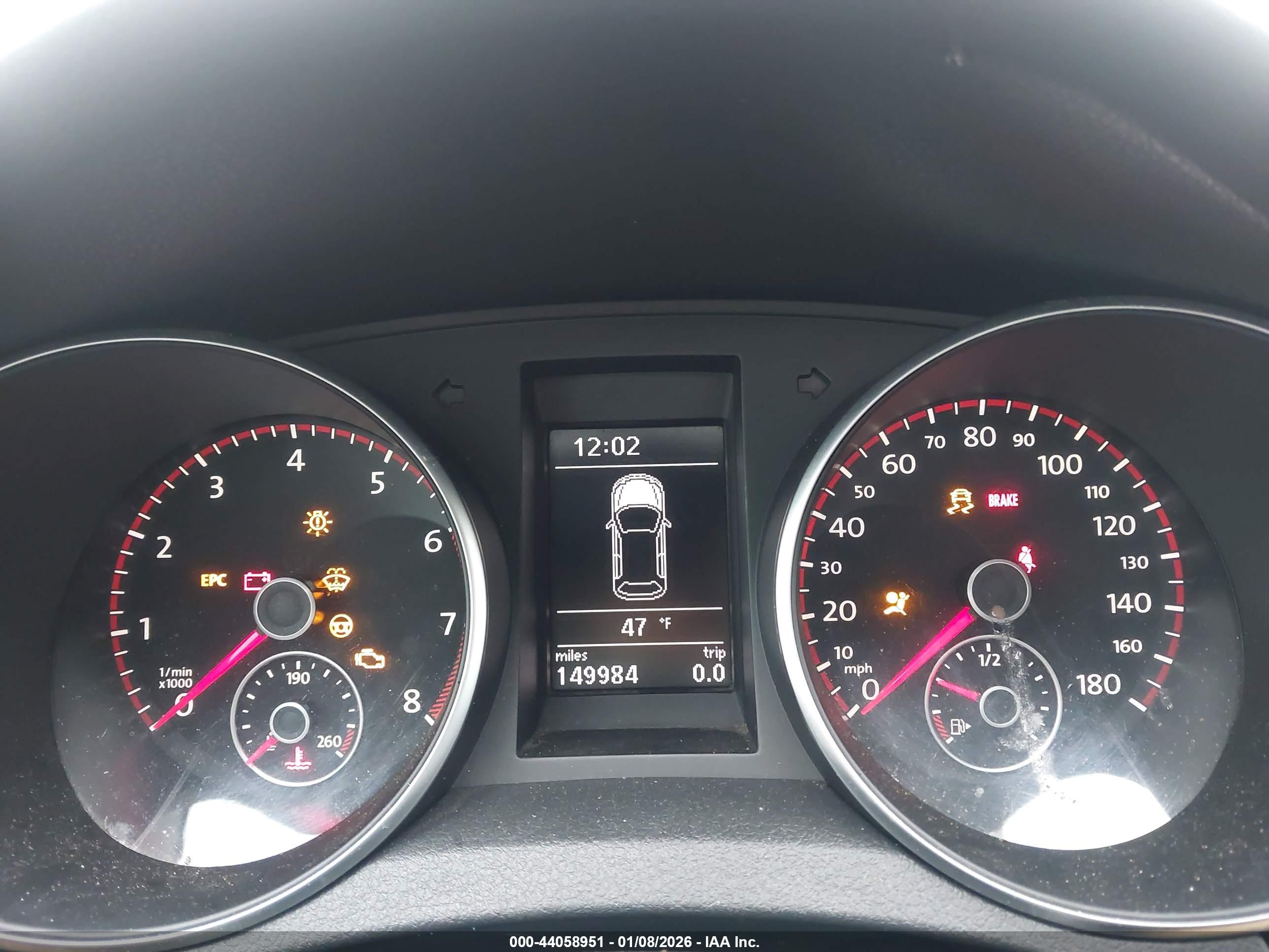 VOLKSWAGEN GTI image 7