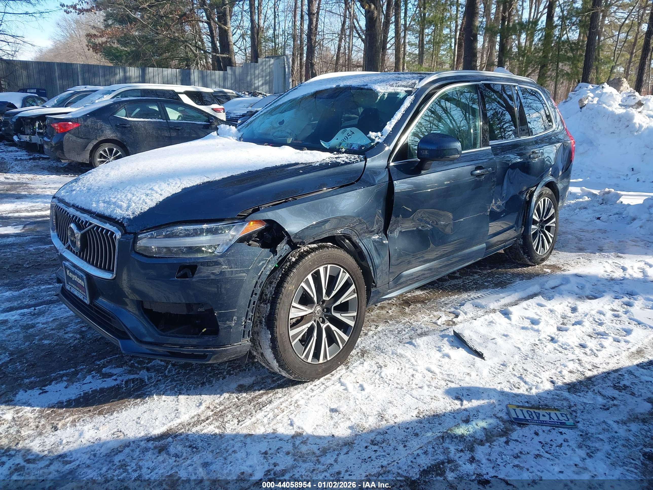 VOLVO XC90 image 2